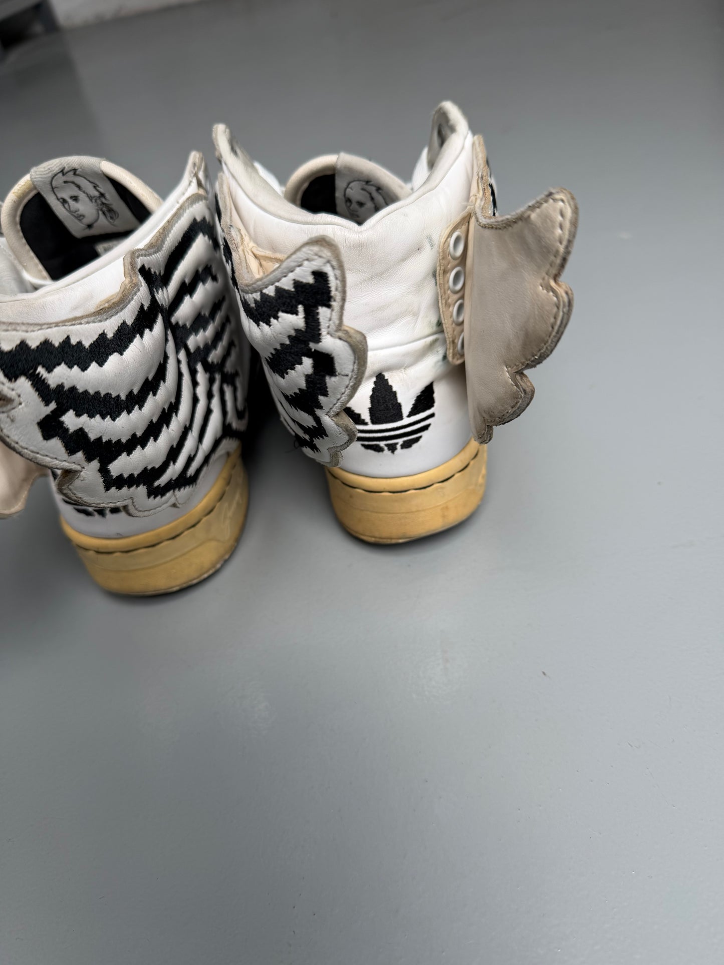 adidas Originals by Jeremy Scott A/W 2013 JS Wings 2.0 Pixel - size 41 1/3