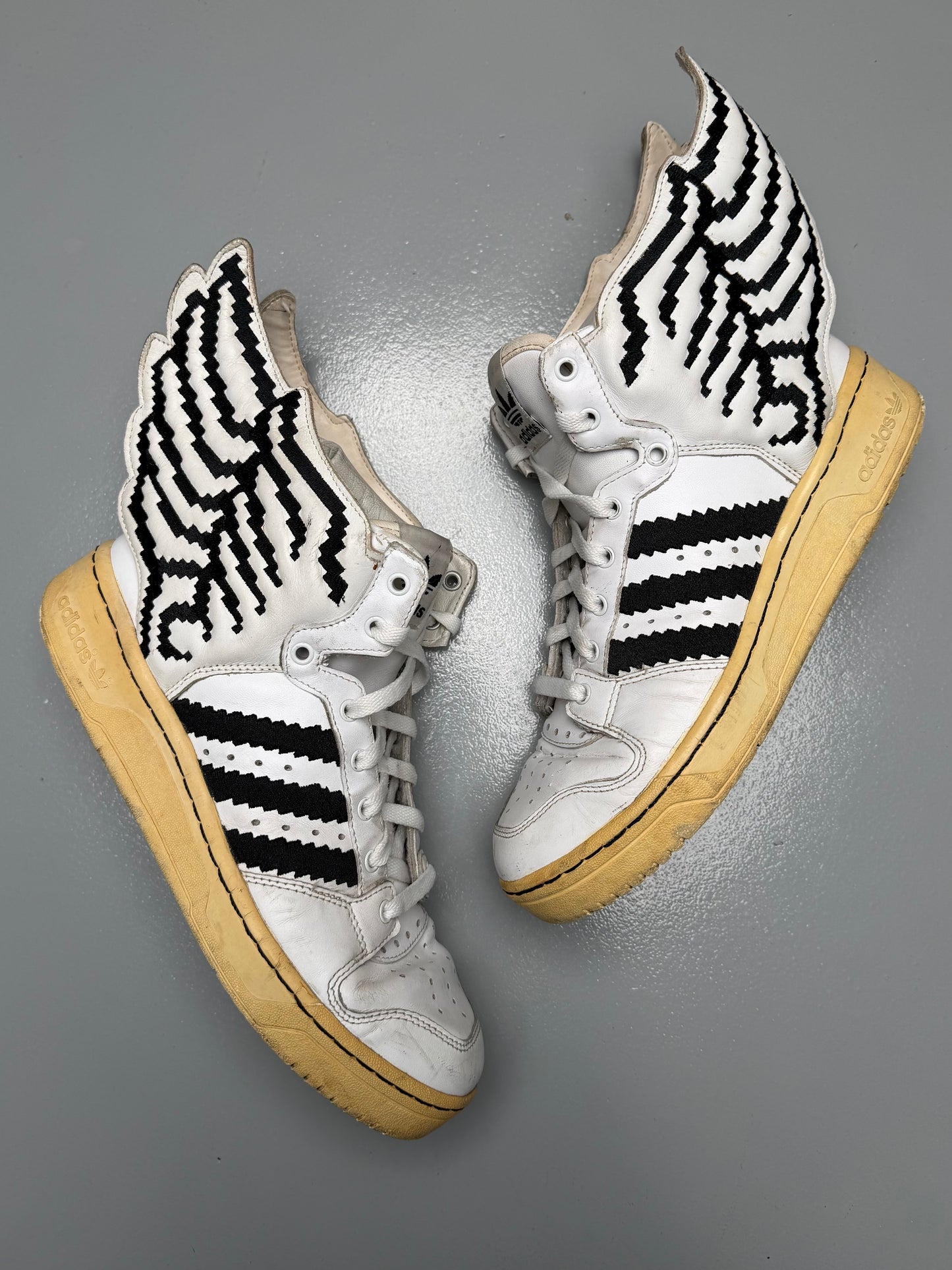 adidas Originals by Jeremy Scott A/W 2013 JS Wings 2.0 Pixel - size 41 1/3
