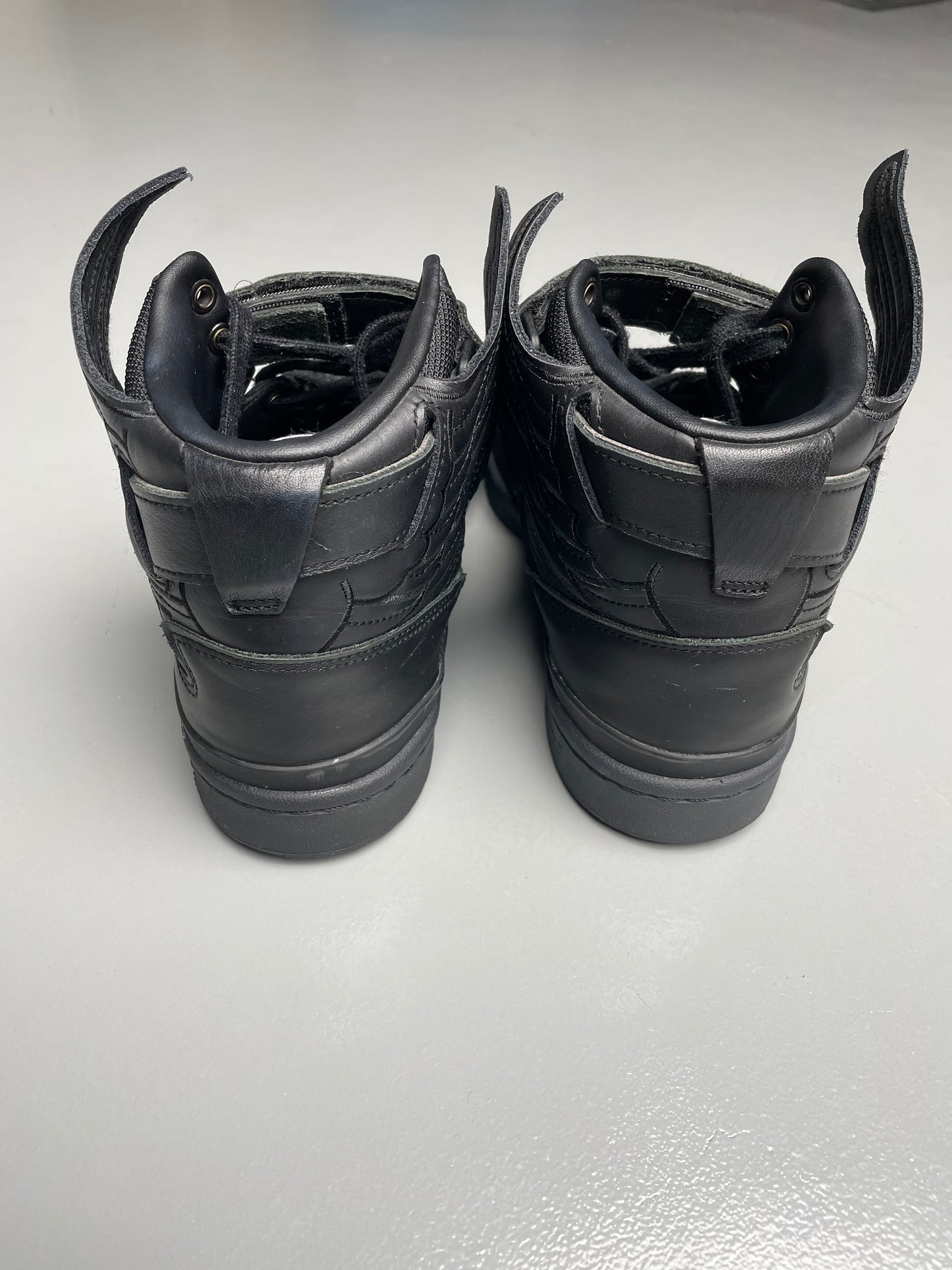 adidas Originals X Jeremy Scott 2022 JS Wings 4.0 (black) - size 38