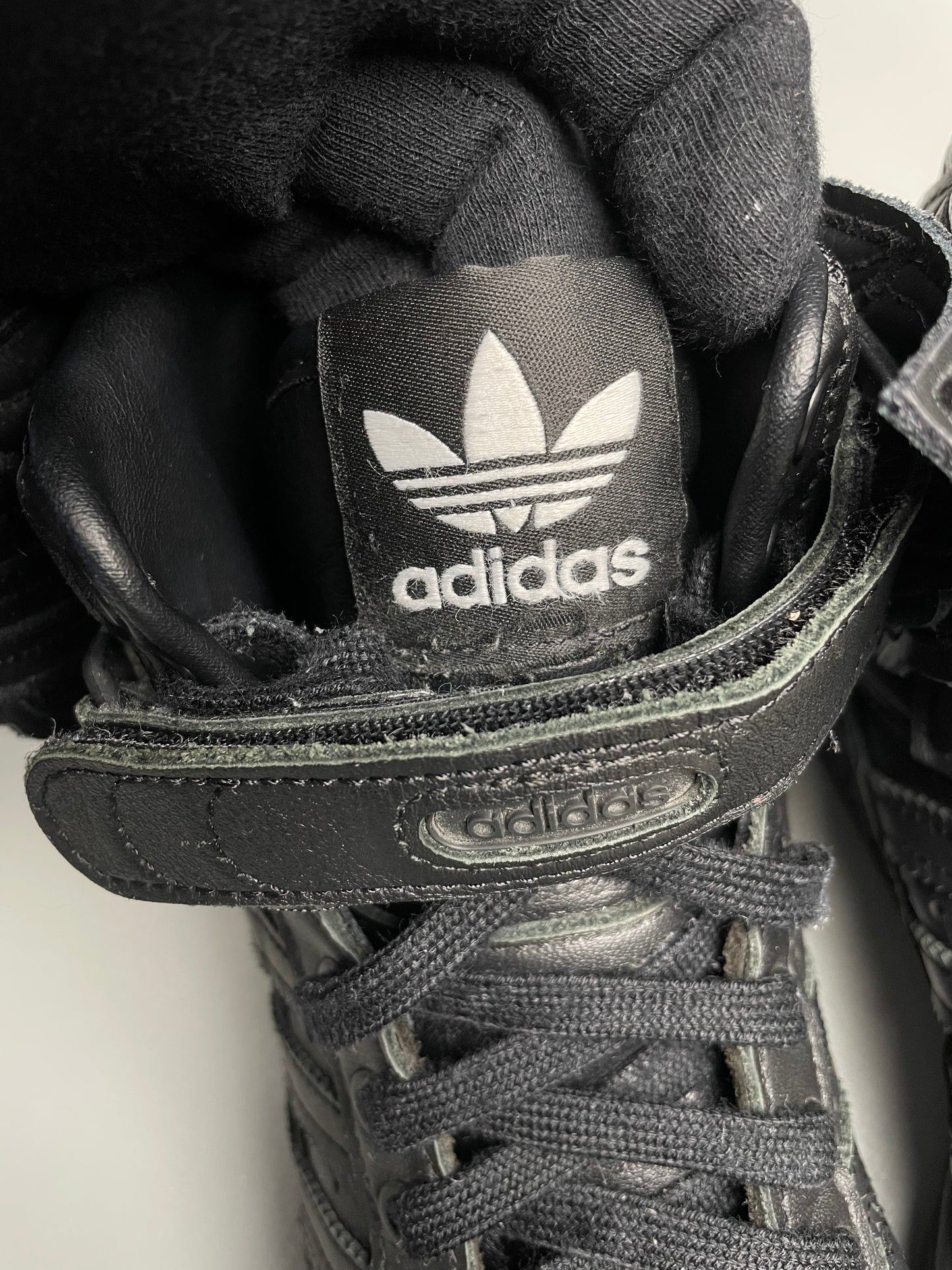 adidas Originals X Jeremy Scott 2022 JS Wings 4.0 (black) - size 38