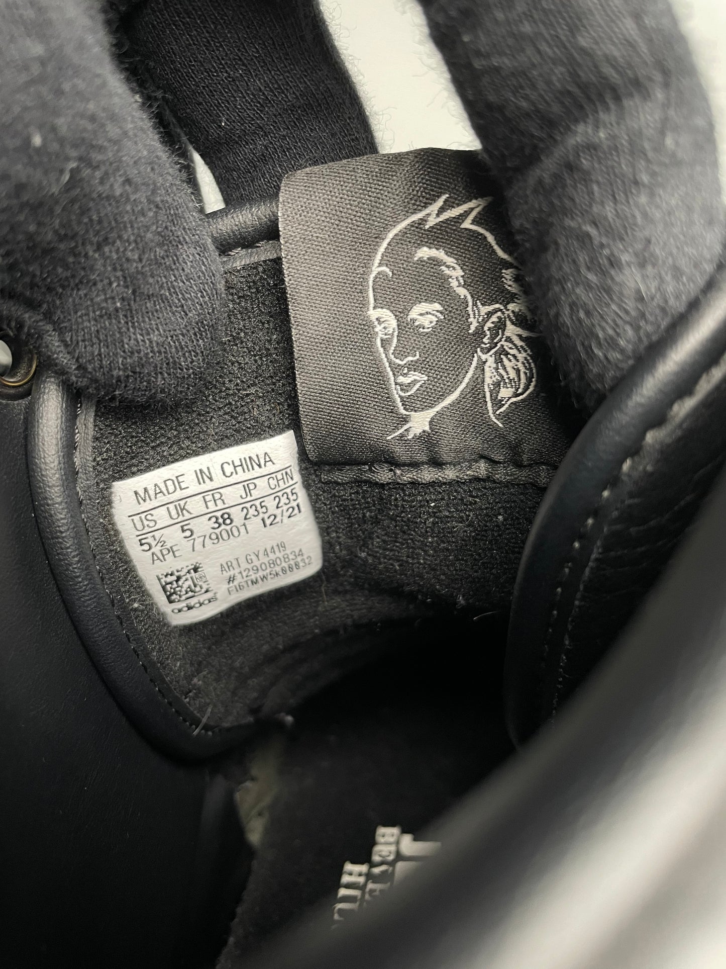 adidas Originals X Jeremy Scott 2022 JS Wings 4.0 (black) - size 38