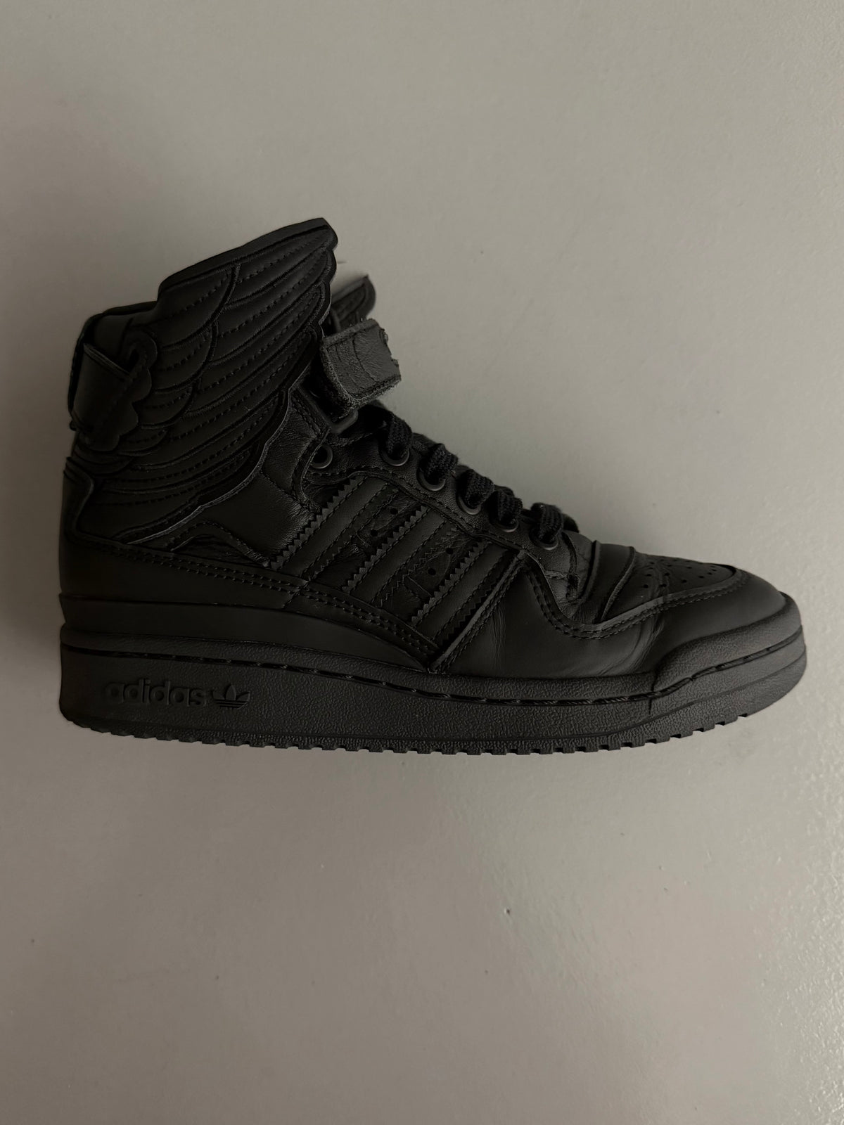 adidas Originals X Jeremy Scott 2022 JS Wings 4.0 (black) - size 36