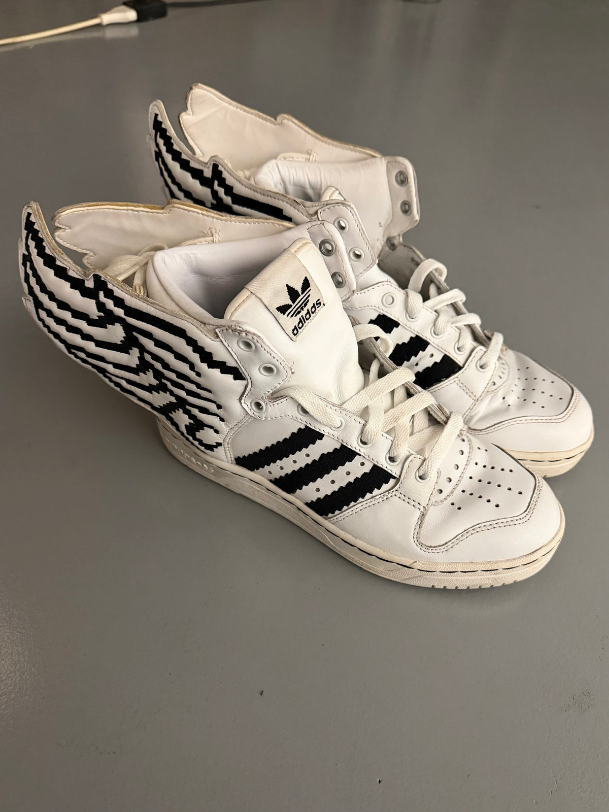 adidas Originals by Jeremy Scott A/W 2013 JS Wings 2.0 Pixel - size 38 2/3