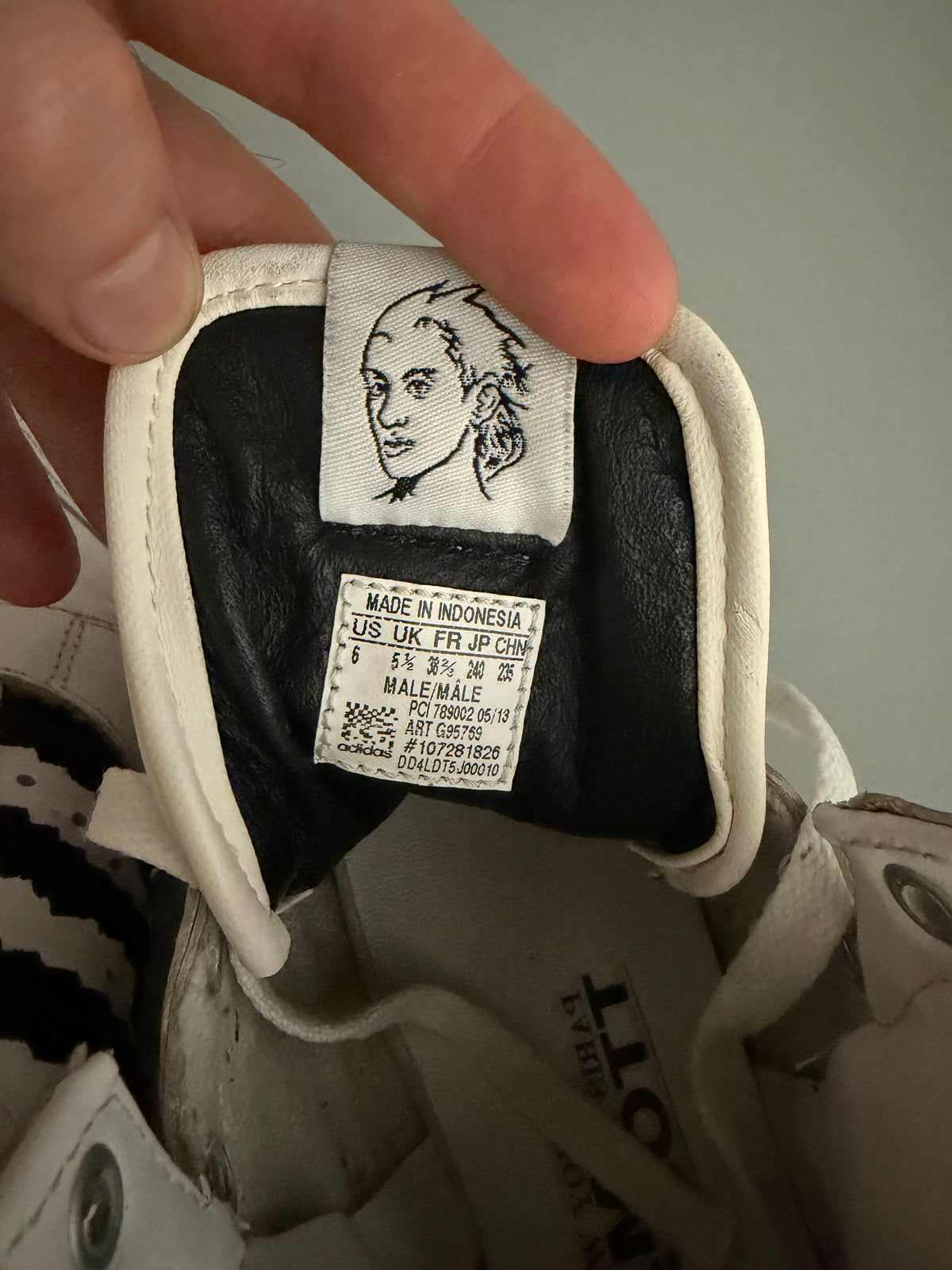 adidas Originals by Jeremy Scott A/W 2013 JS Wings 2.0 Pixel - size 38 2/3
