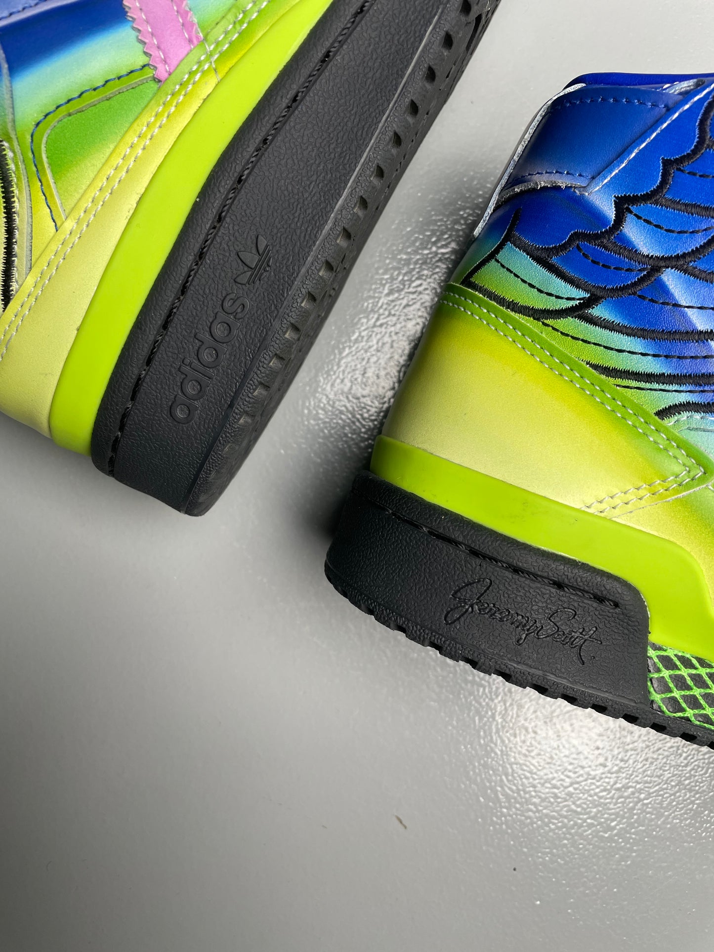 adidas Originals X Jeremy Scott 2022 JS Motorsport Wings 4.0 - size 38