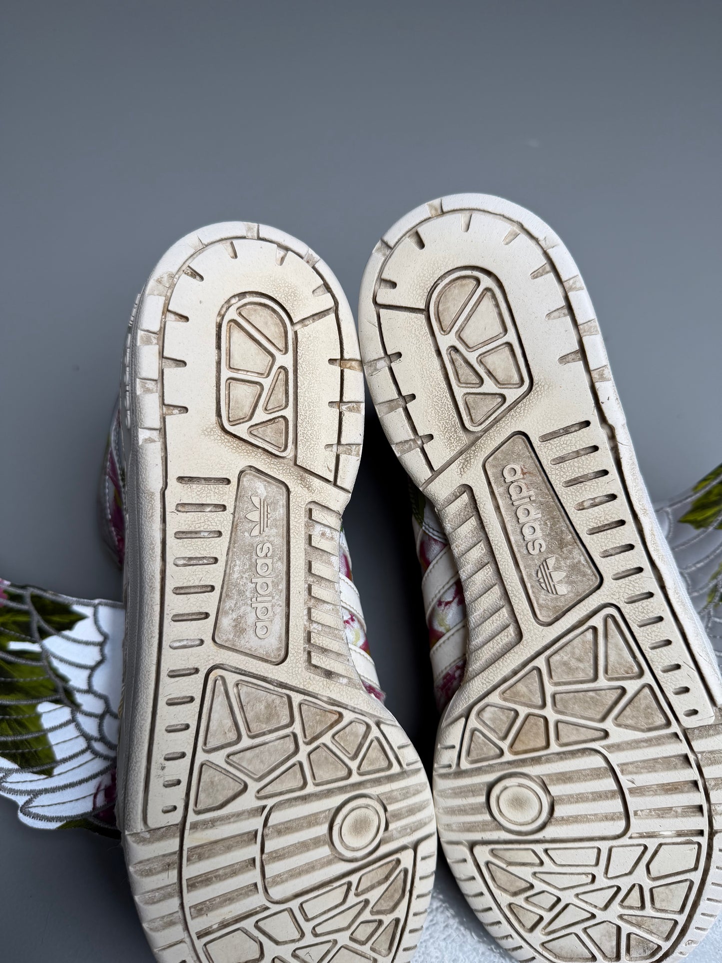 adidas Originals by Jeremy Scott S/S 2015 JS Wings Floral - size 40