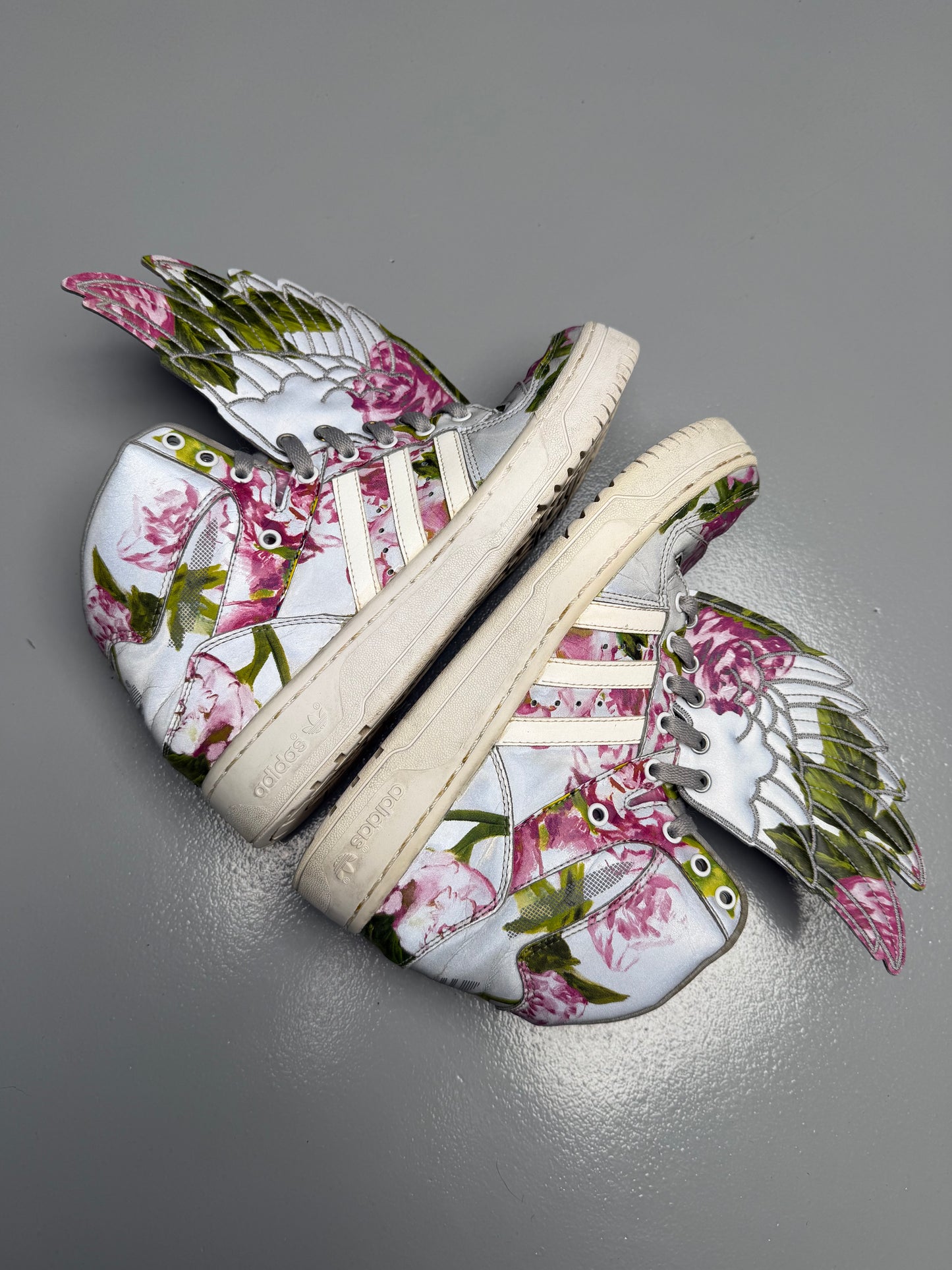 adidas Originals by Jeremy Scott S/S 2015 JS Wings Floral - size 40