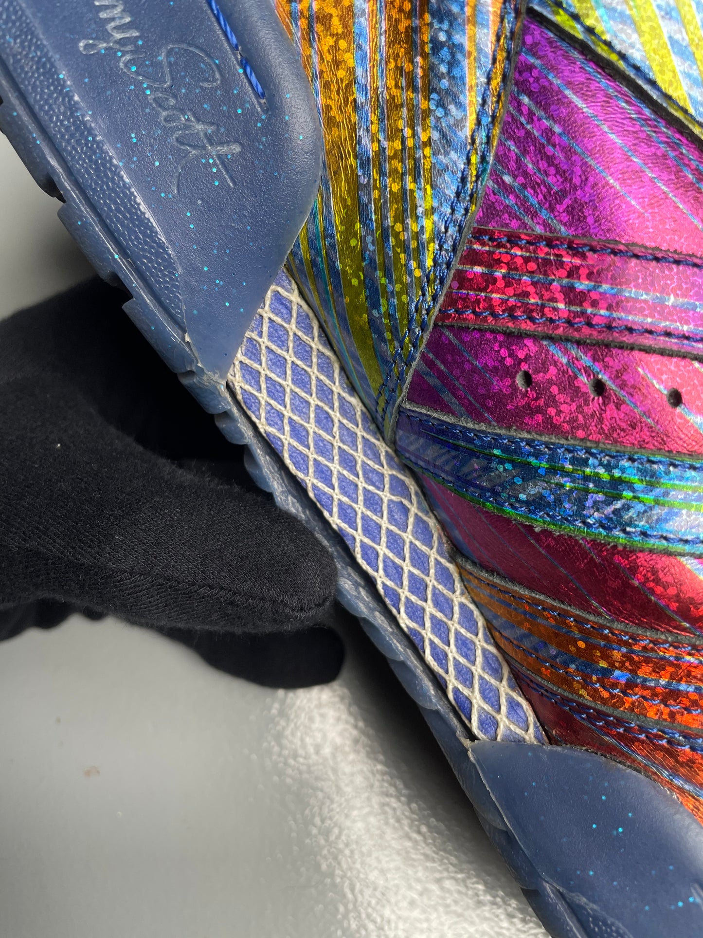 adidas Originals by Jeremy Scott S/S 2013 JS Wings "Hologram" - size 44 2/3