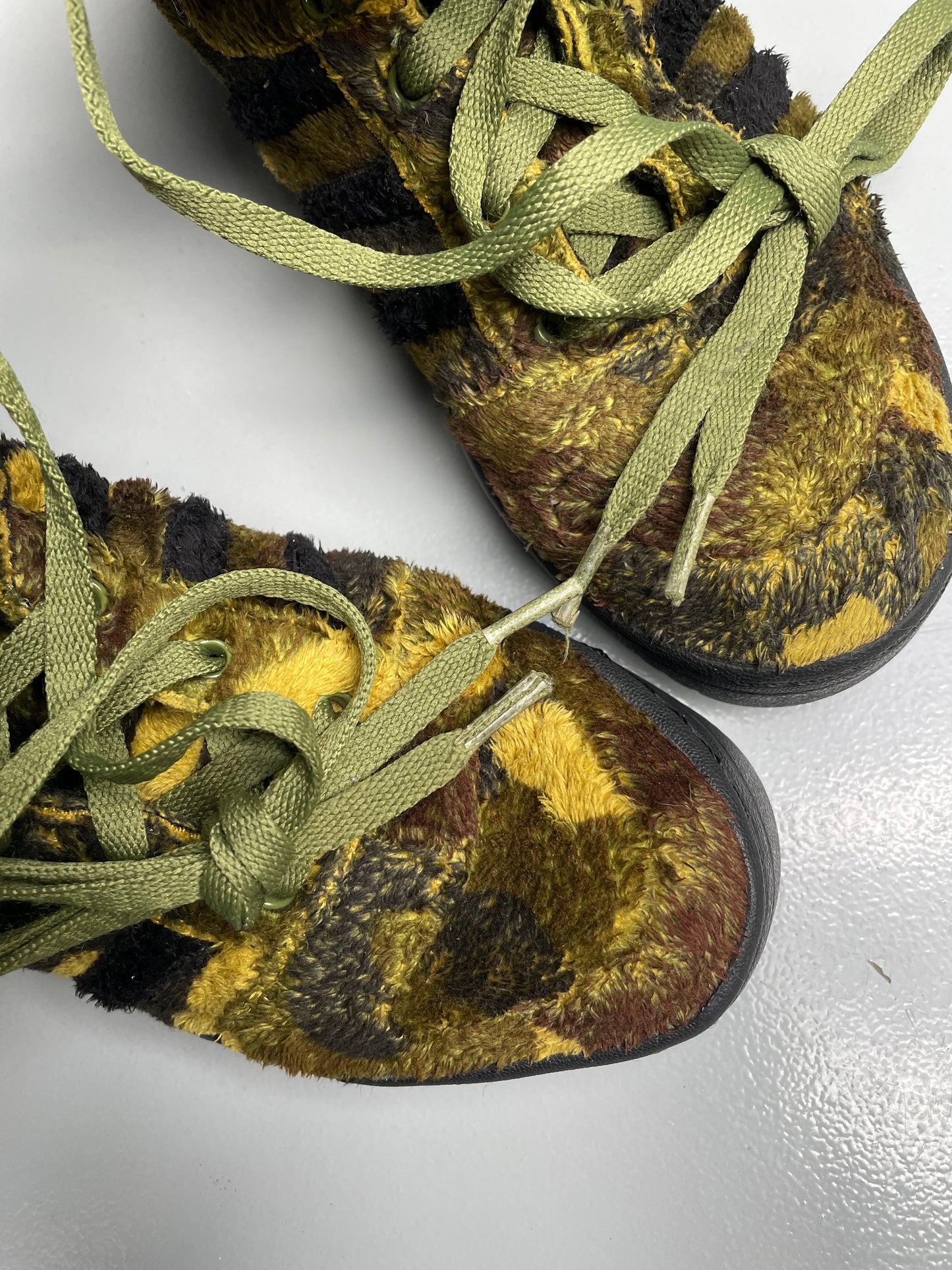 adidas Originals by Jeremy Scott S/S 2013 JS Camo Bear - size 42 2/3