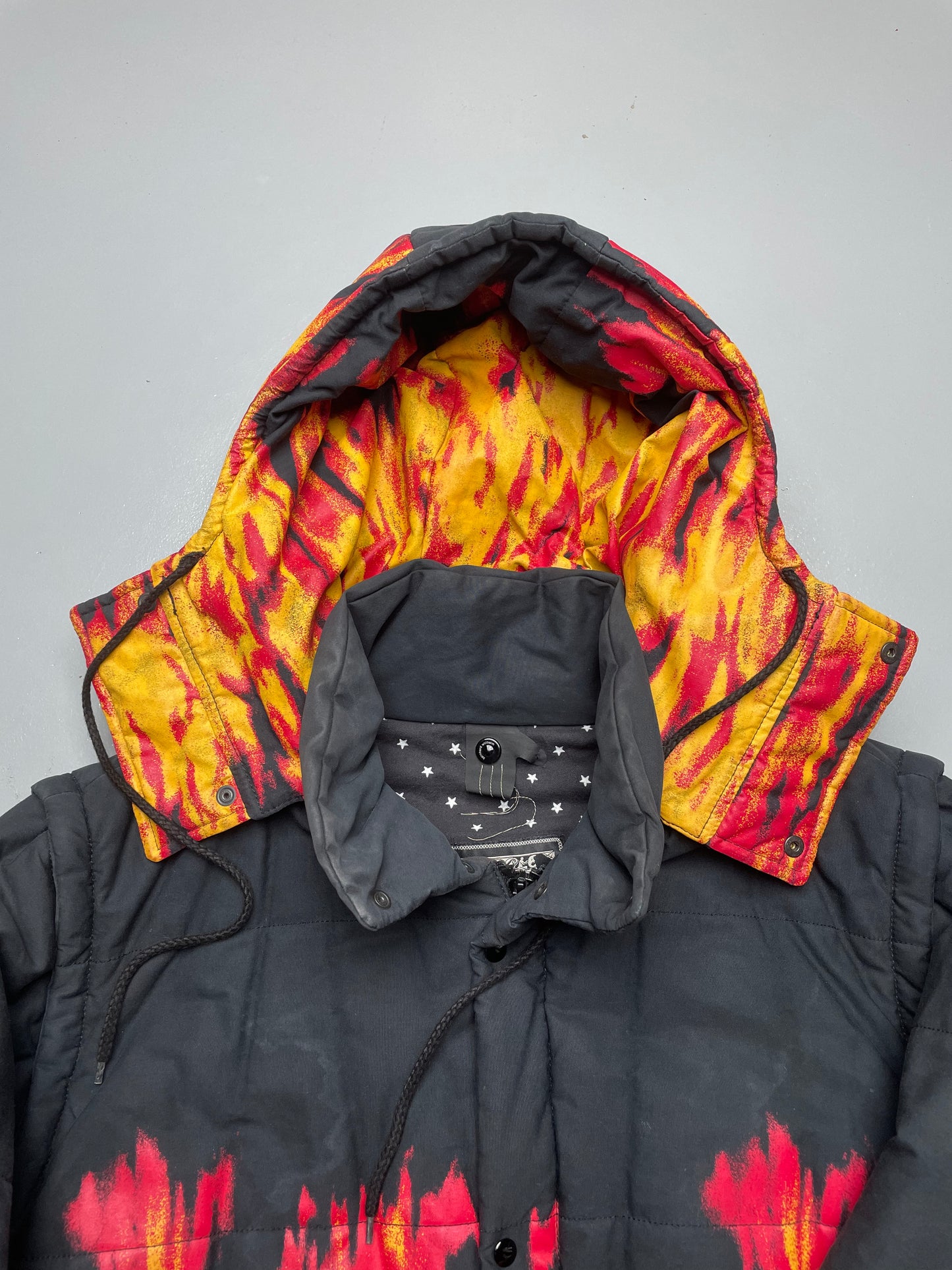 Bernhard Willhelm A/W 2004 flame puffer jacket with removable sleeves and hood - size 52