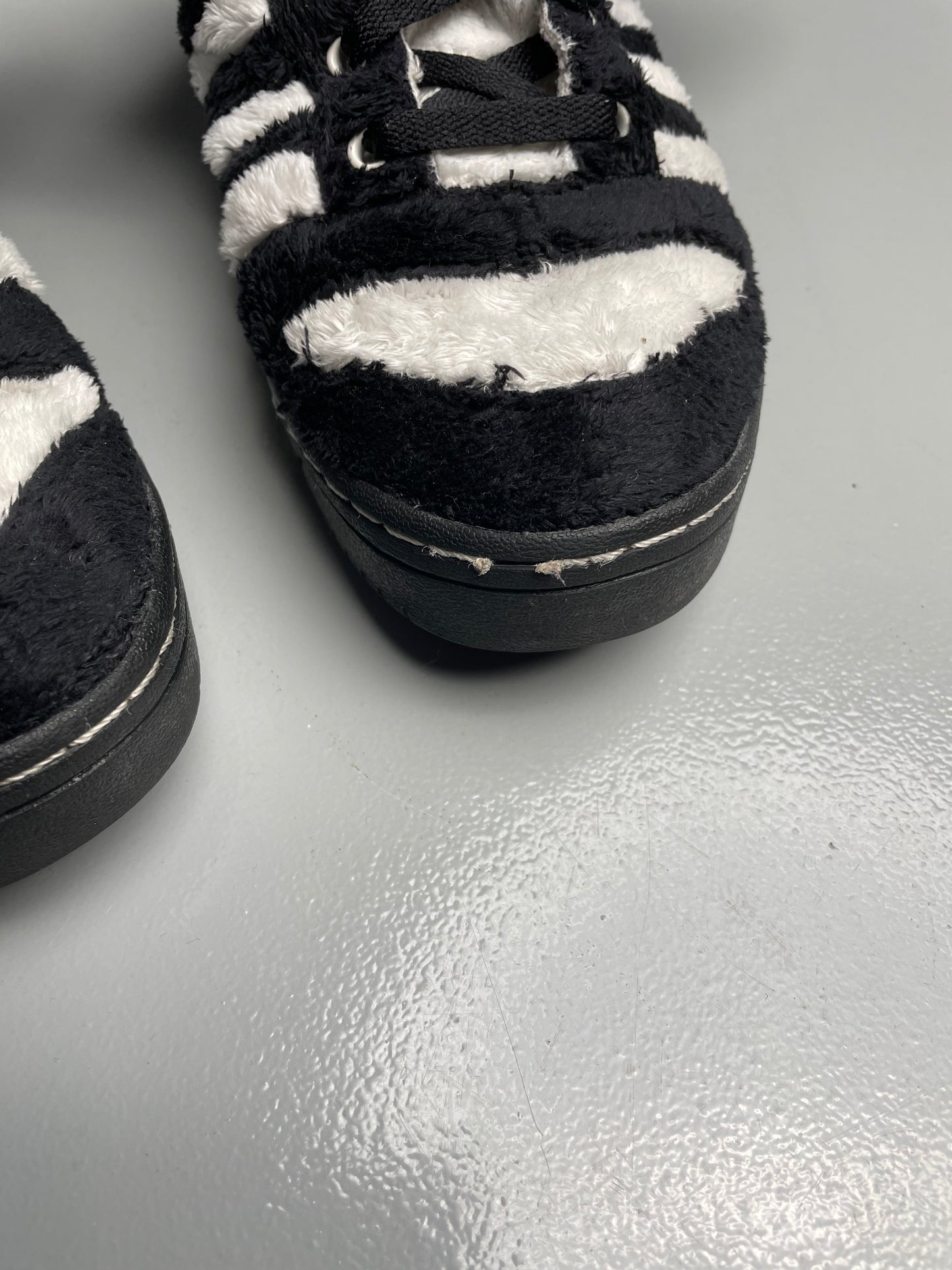 adidas Originals by Jeremy Scott A/W 2011 JS Panda Bear - size 44 2/3