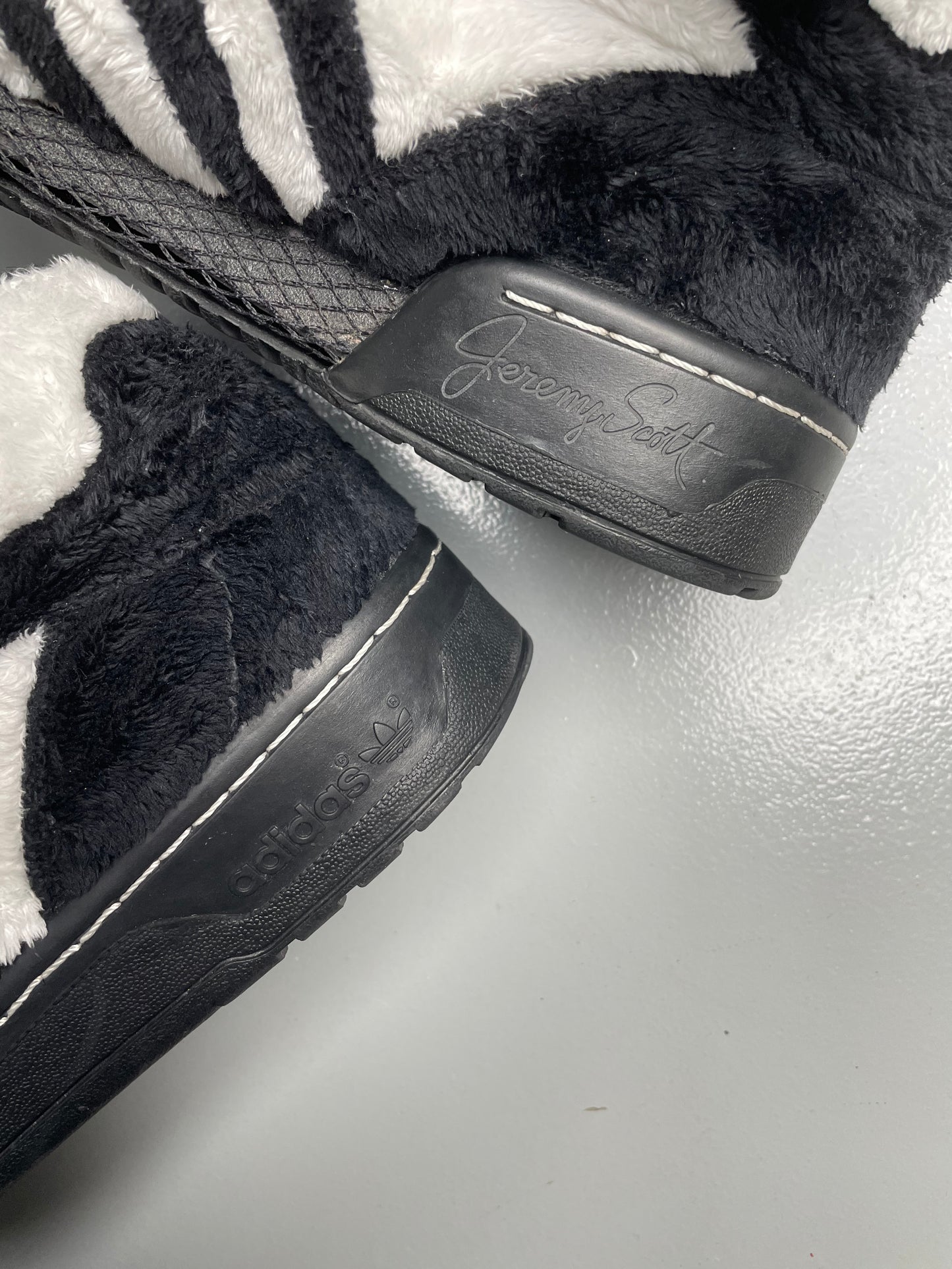 adidas Originals by Jeremy Scott A/W 2011 JS Panda Bear - size 44 2/3