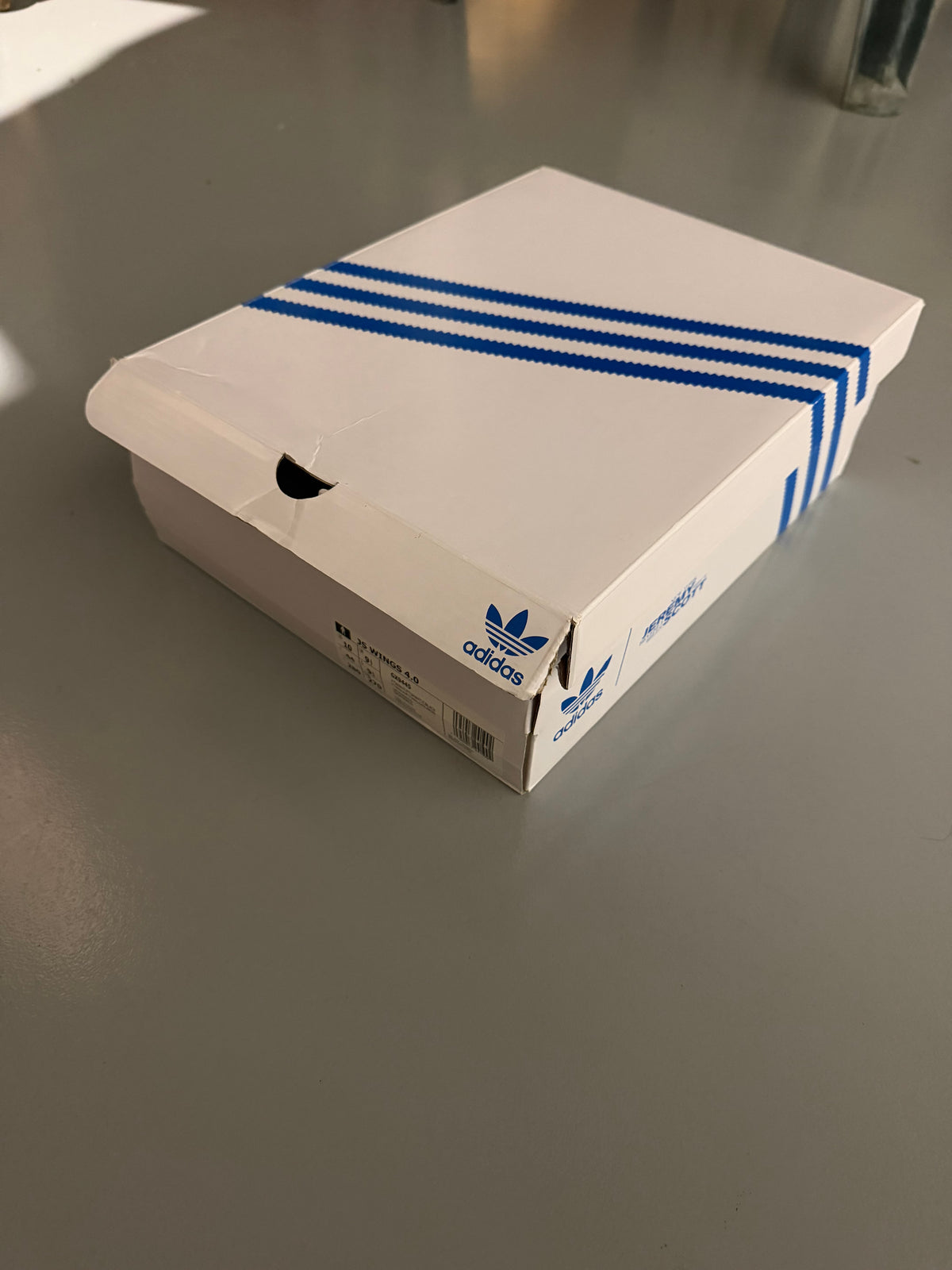 adidas Originals X Jeremy Scott 2022 JS Wings 4.0 (white) - size 44