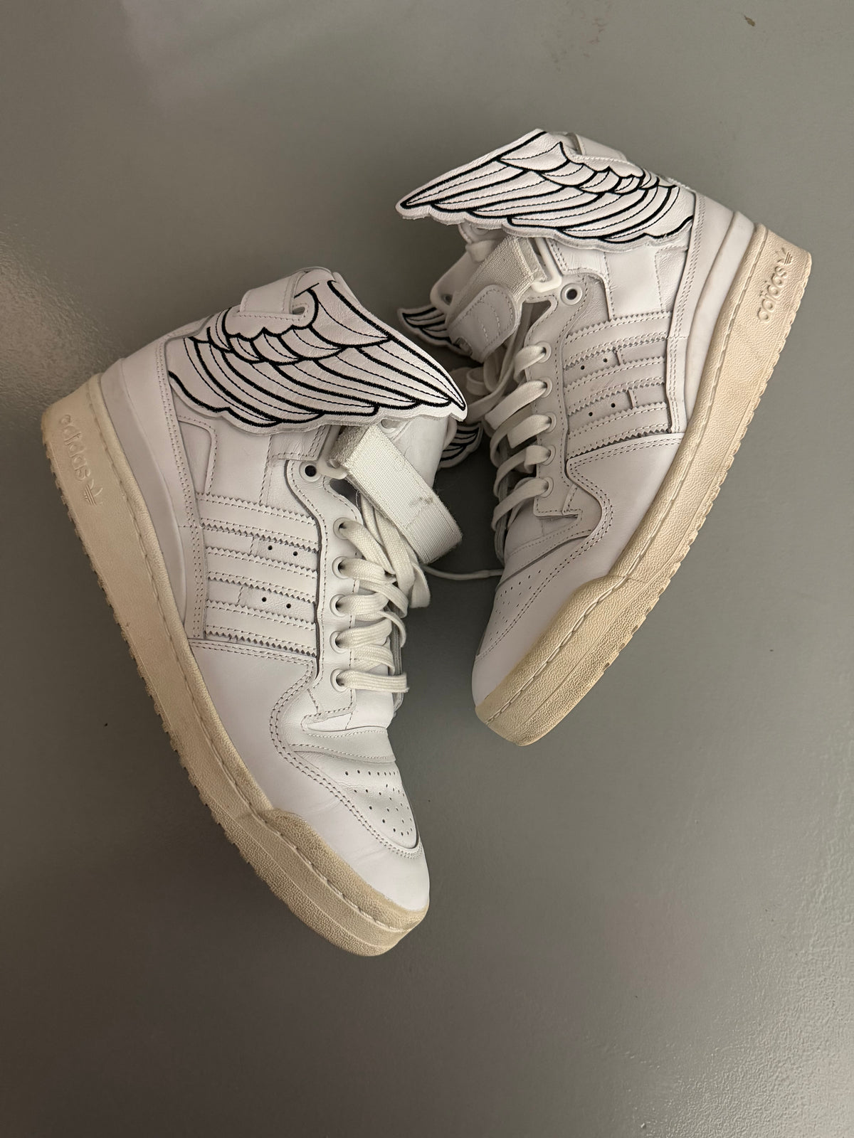 adidas Originals X Jeremy Scott 2022 JS Wings 4.0 (white) - size 44