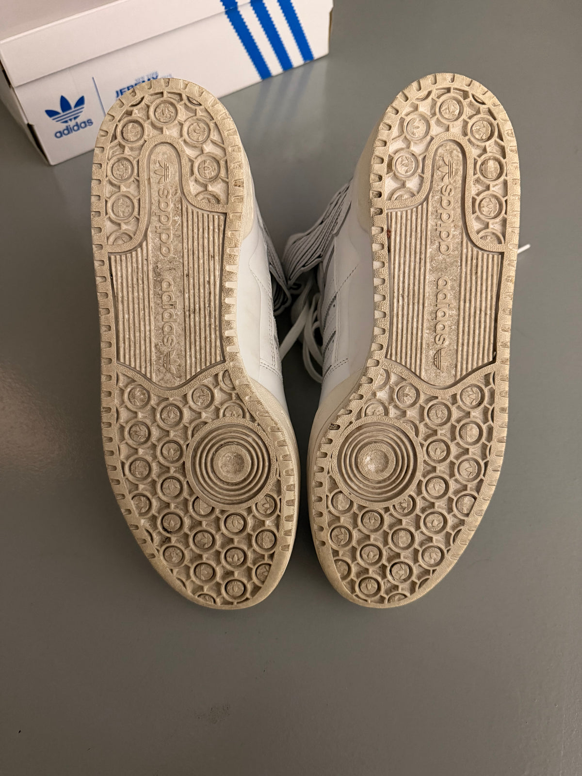 adidas Originals X Jeremy Scott 2022 JS Wings 4.0 (white) - size 44