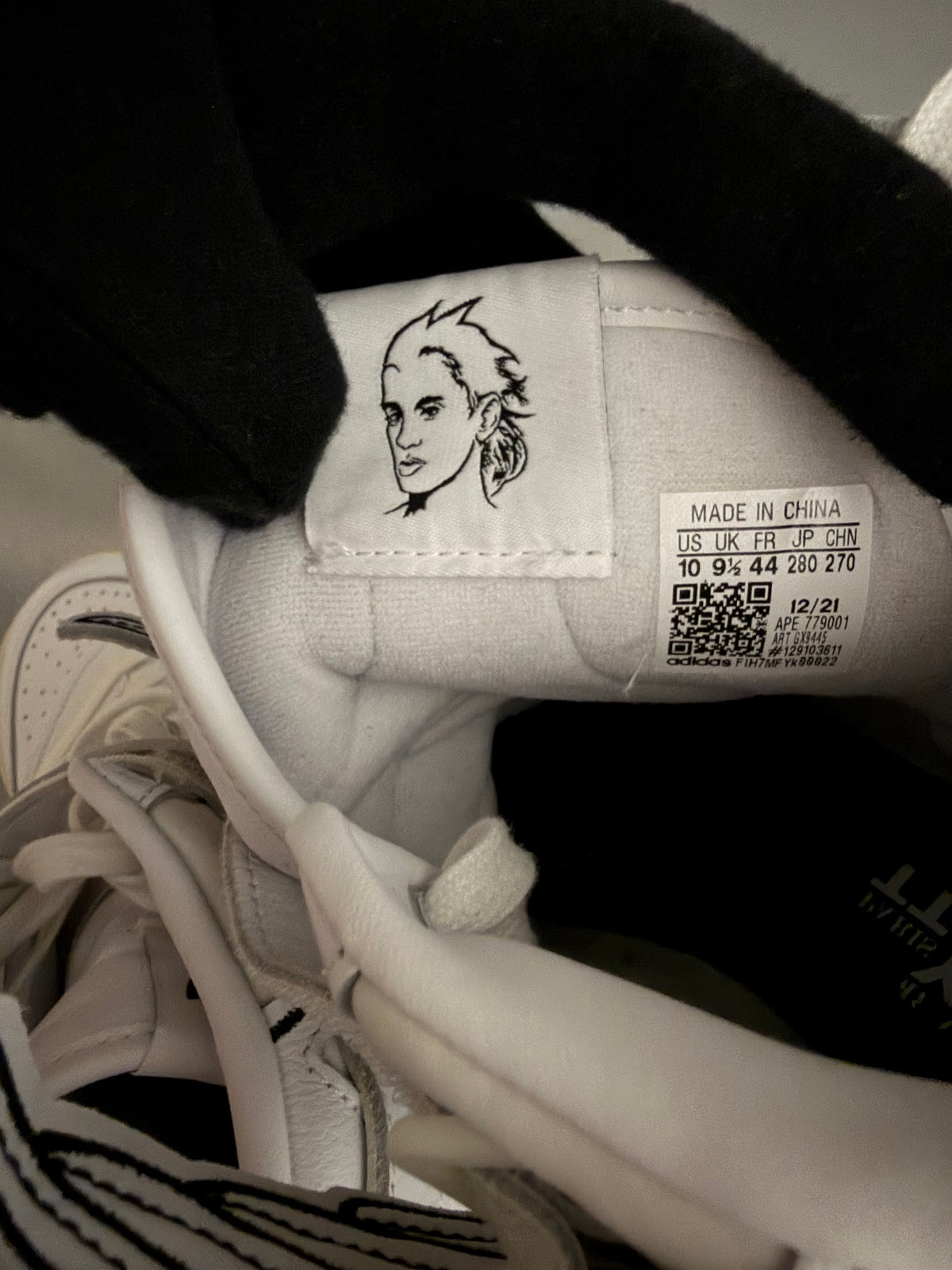 adidas Originals X Jeremy Scott 2022 JS Wings 4.0 (white) - size 44