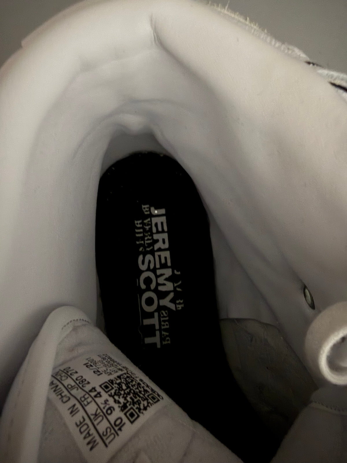 adidas Originals X Jeremy Scott 2022 JS Wings 4.0 (white) - size 44