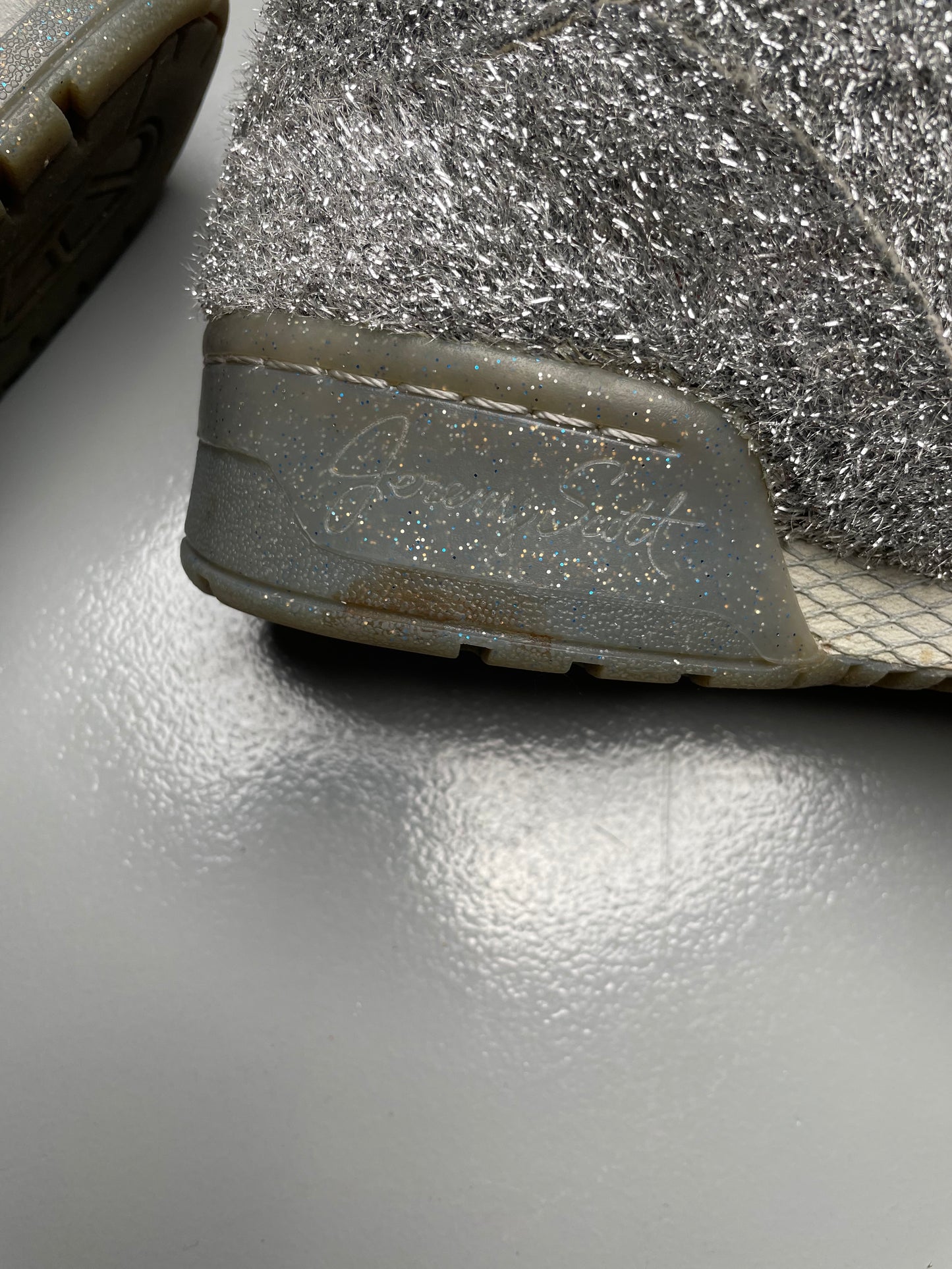 adidas Originals by Jeremy Scott A/W 2013 JS Bear "Tinsel Silver" - size 44 2/3