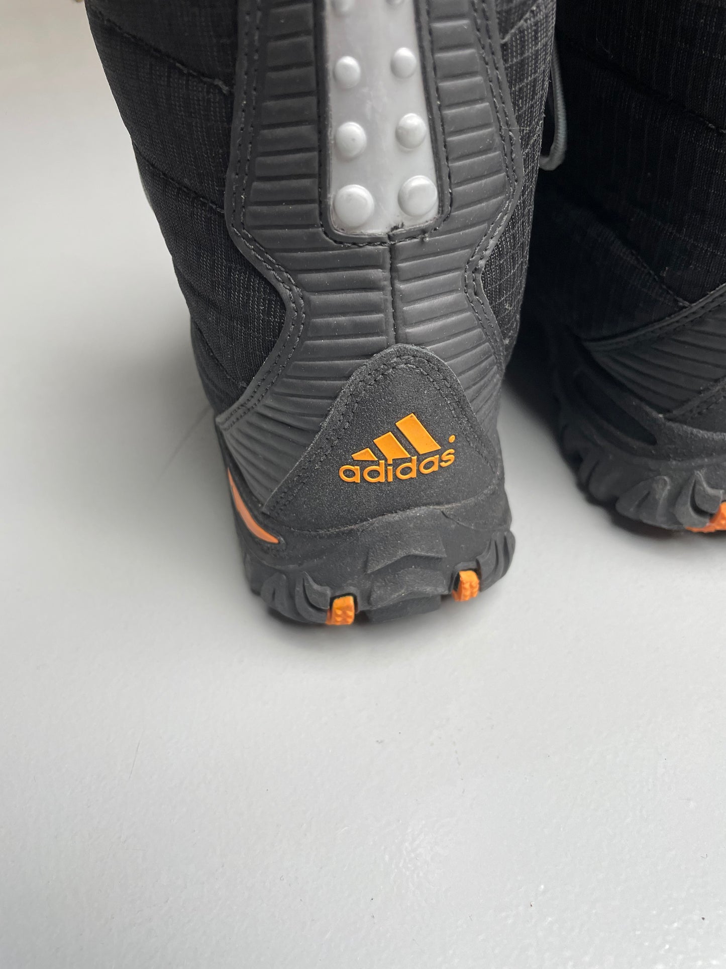 2005 adidas adiStar Winter Boot - size 42
