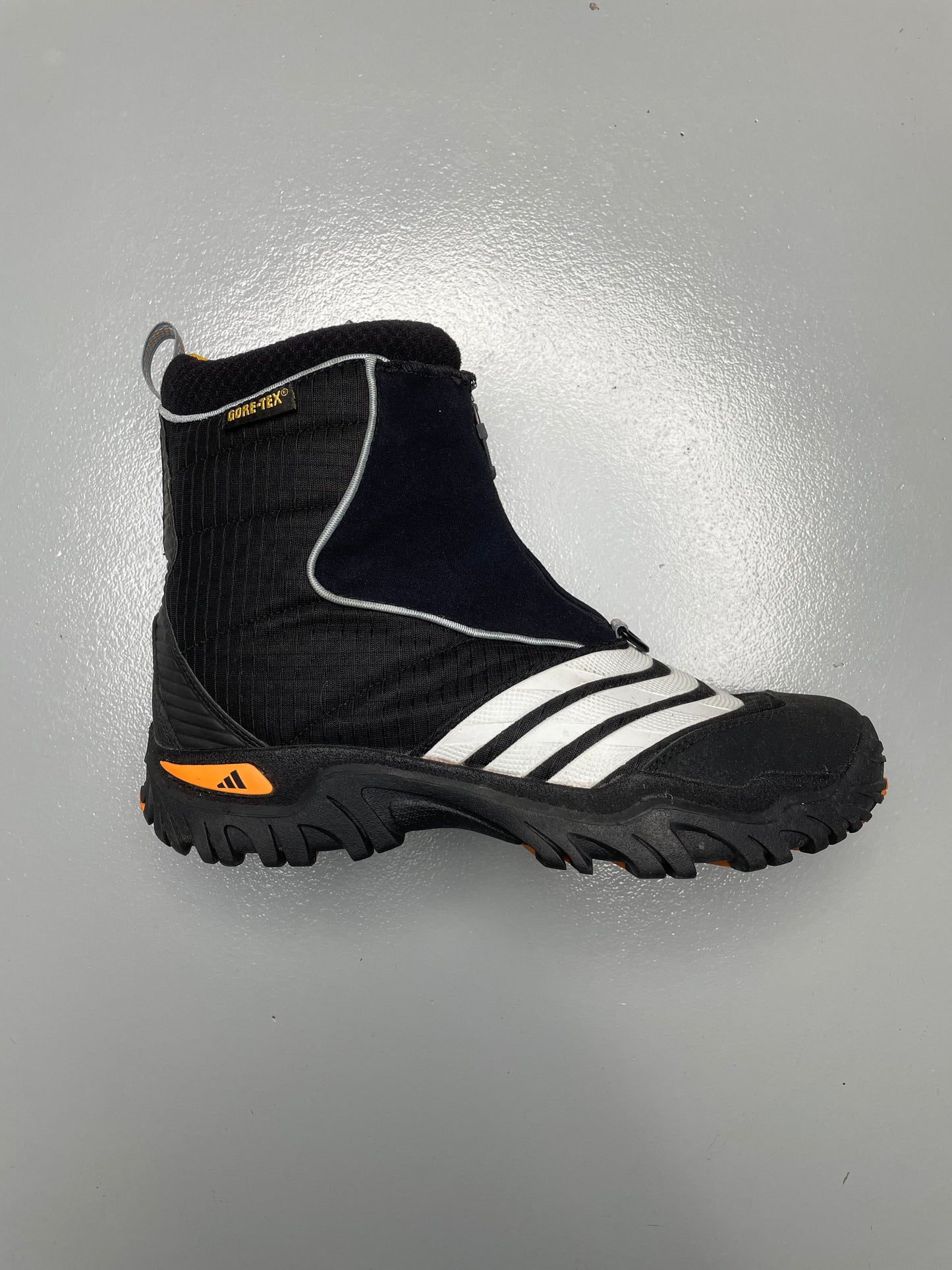 2005 adidas adiStar Winter Boot - size 42