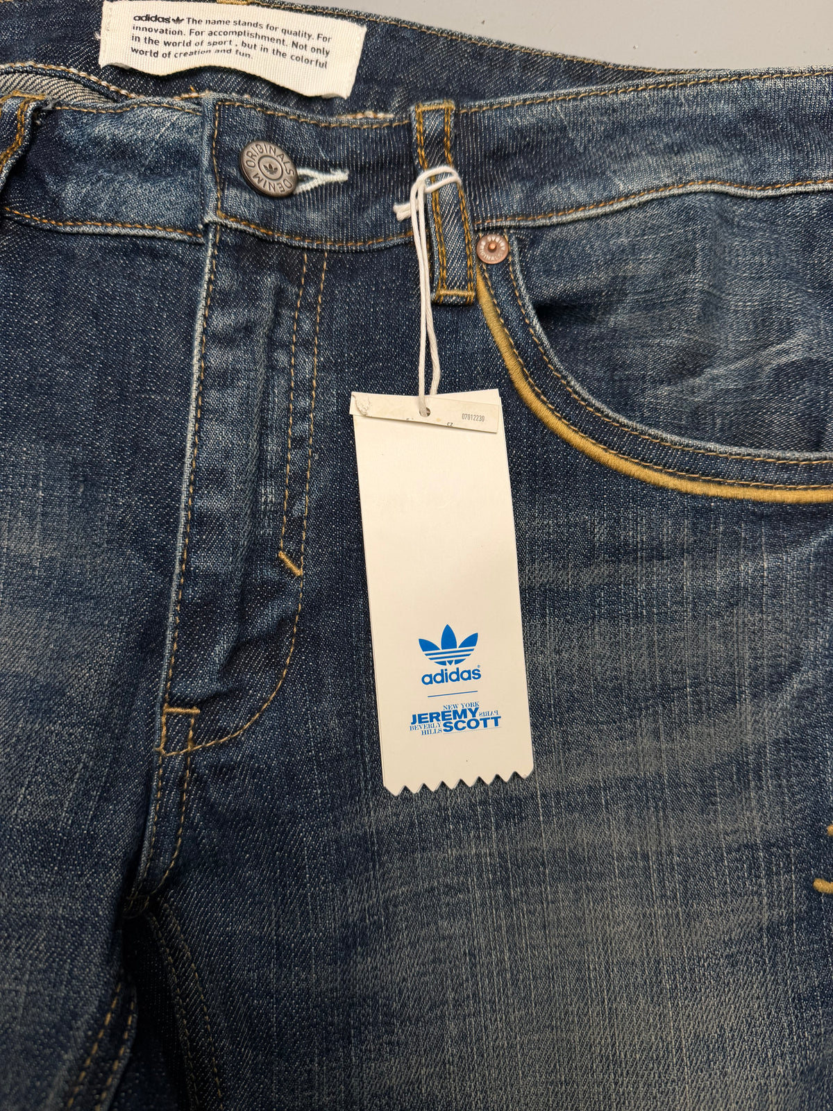 adidas Originals by Jeremy Scott A/W 2011 Wings Cupie JS skinny jeans - size 26