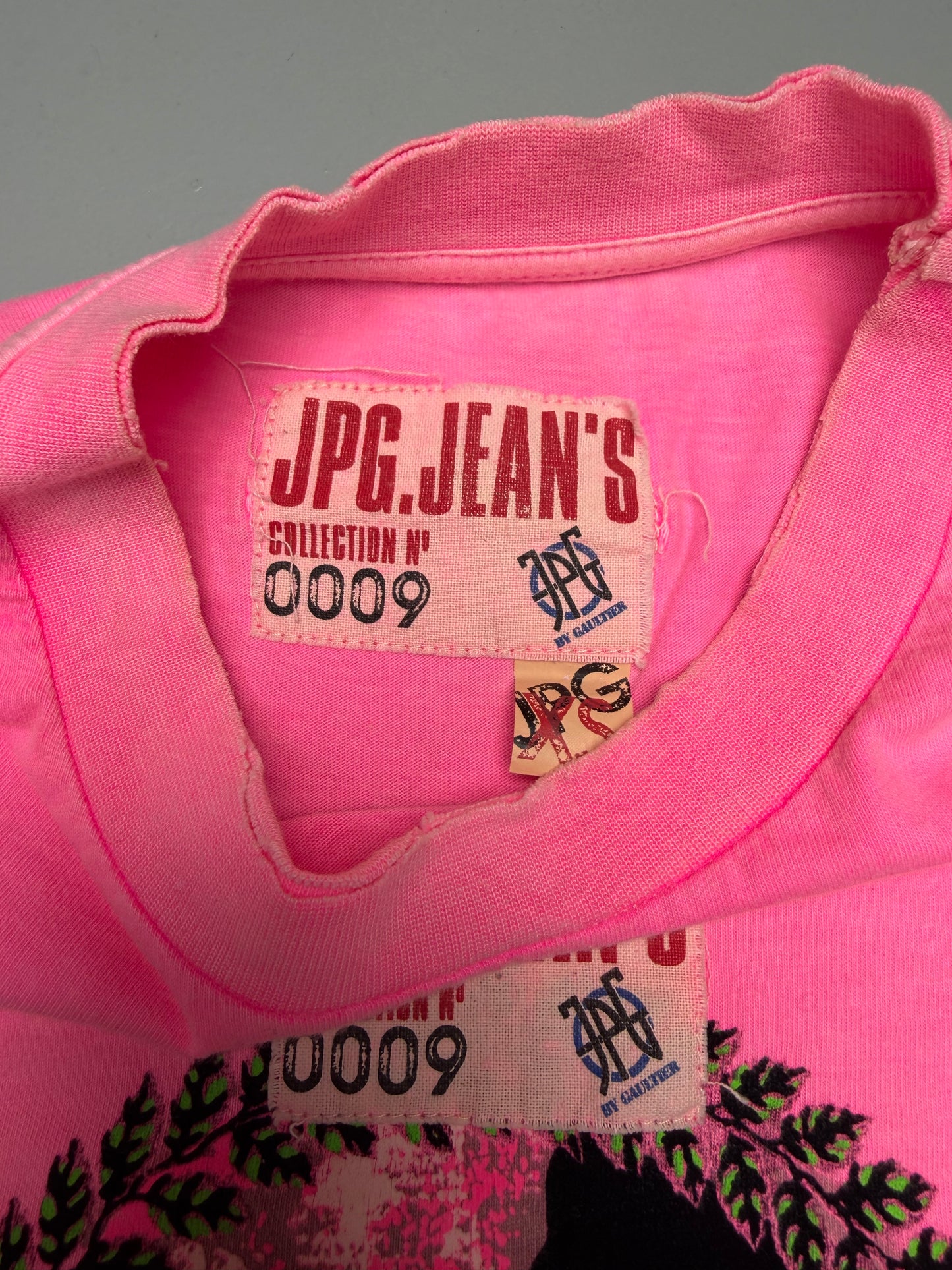 2000's JPG.Jean's velvet print t-shirt - women's size XS