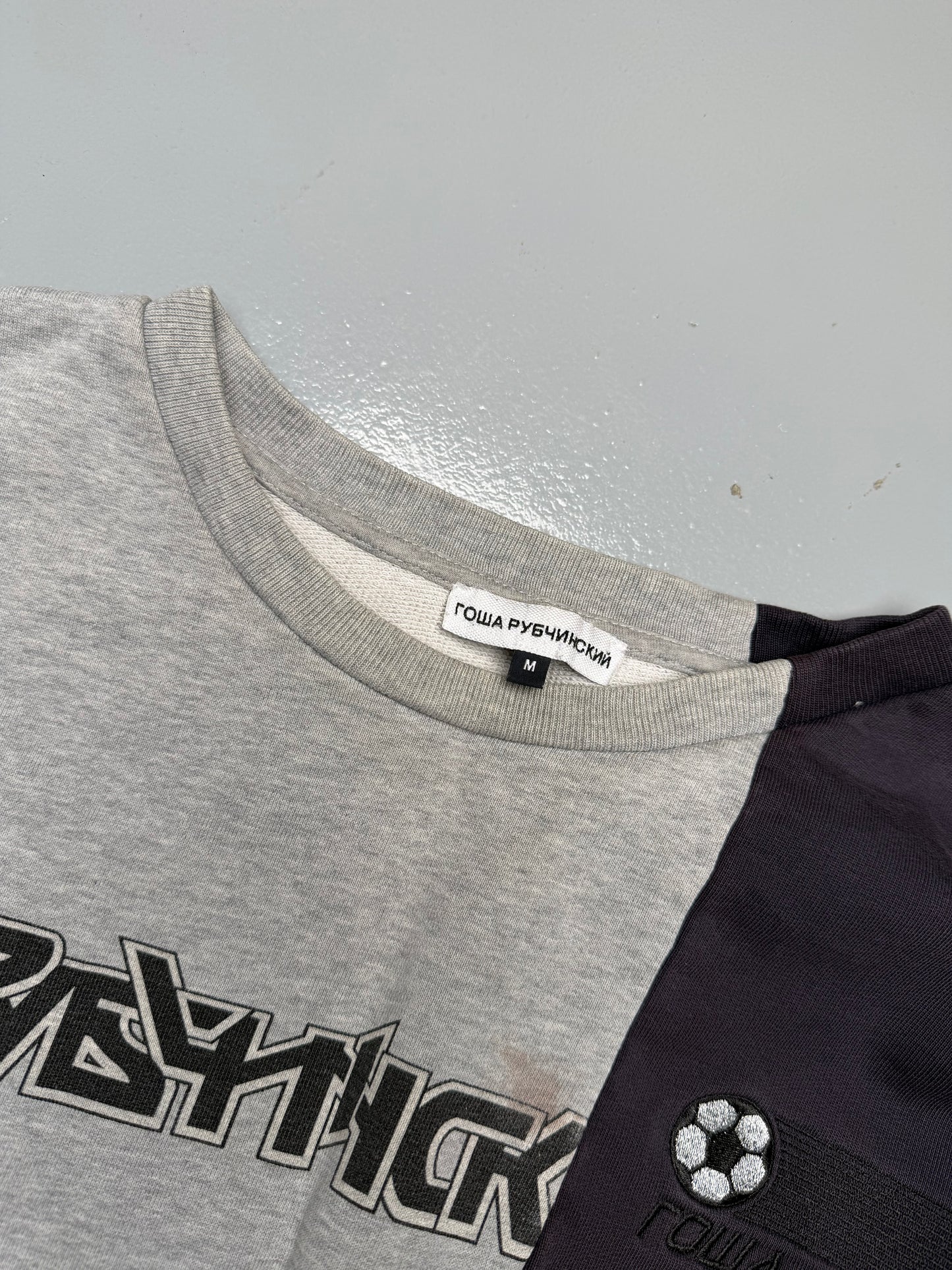 Gosha Rubchinskiy S/S 2018 split crewneck (grey/navy) - size M