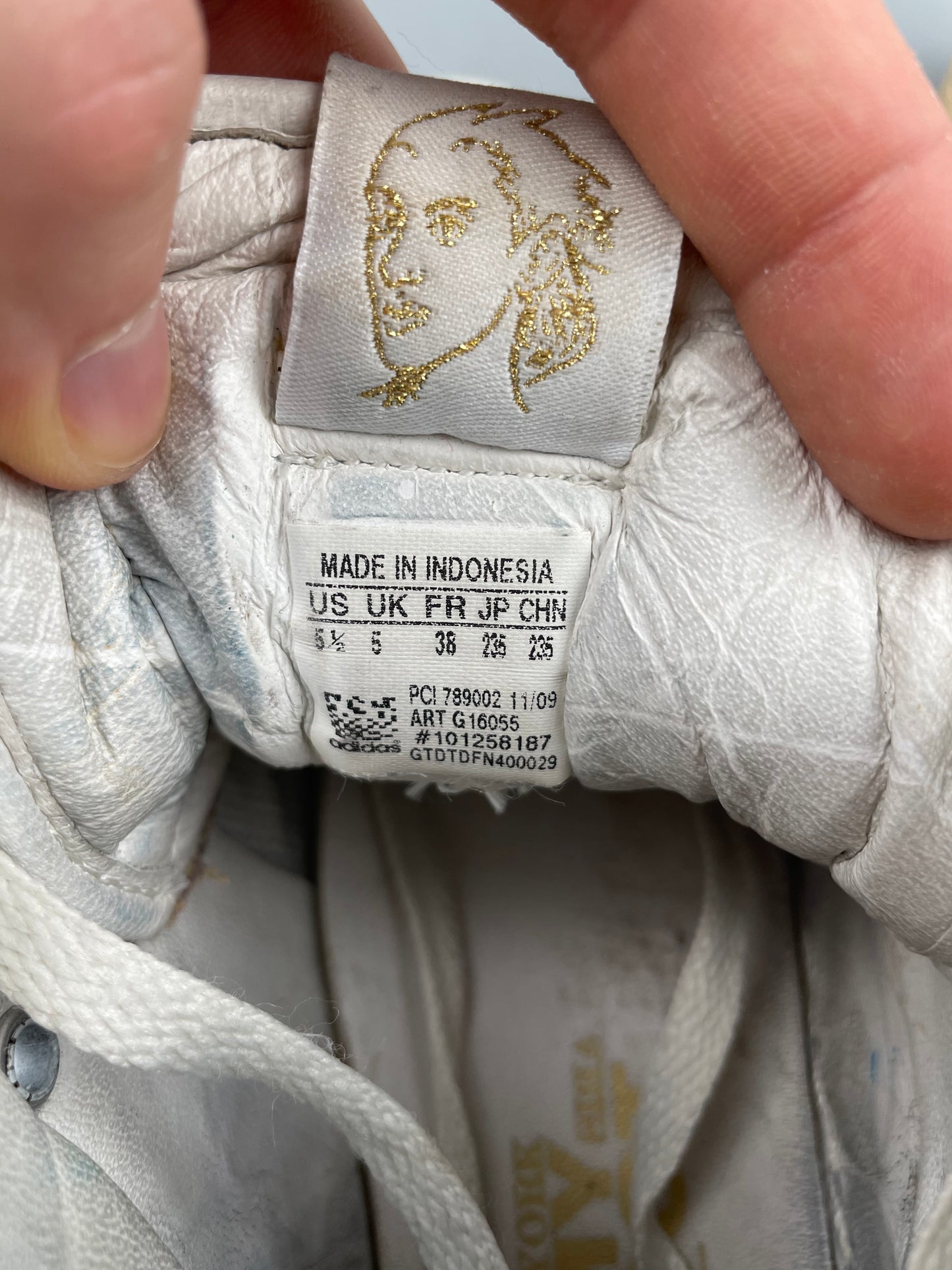 adidas X Jeremy Scott S/S 2010 JS Wings 1.0 white/gold - size 38