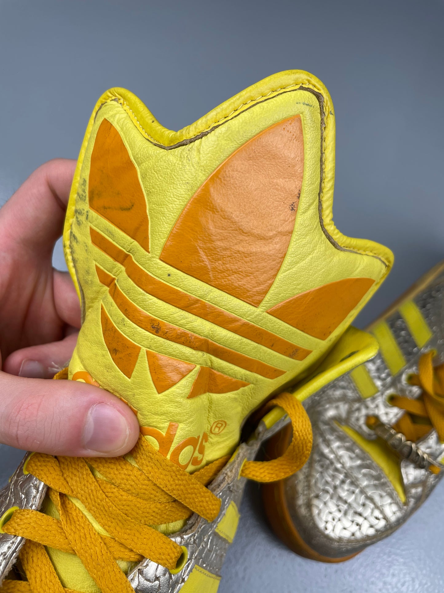 adidas X Jeremy Scott S/S 2010 JS Logo (Metallic Silver/Yellow) - size 42