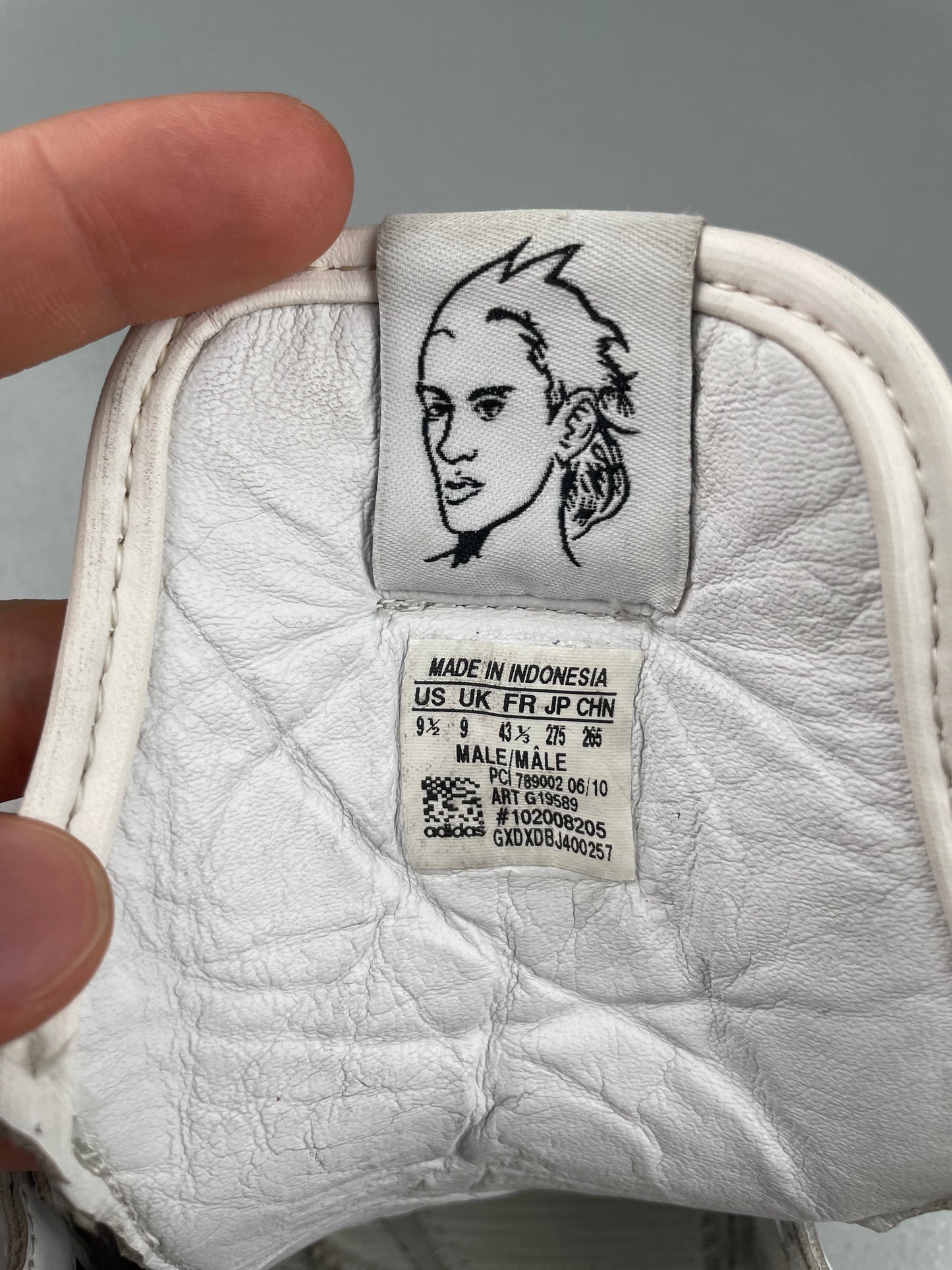 OG adidas X Jeremy Scott A/W 2010 JS Wings 2.0 - size 43 1/3