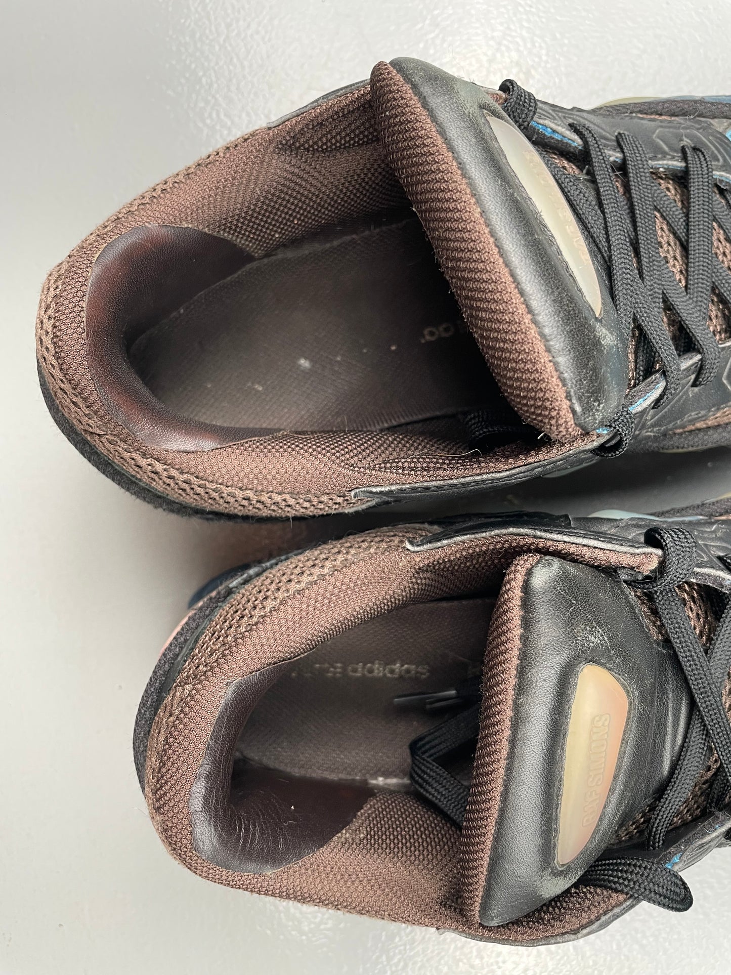 beat up Adidas X Raf Simons S/S 2016 Ozweego 2 'Kyogre' - size 42