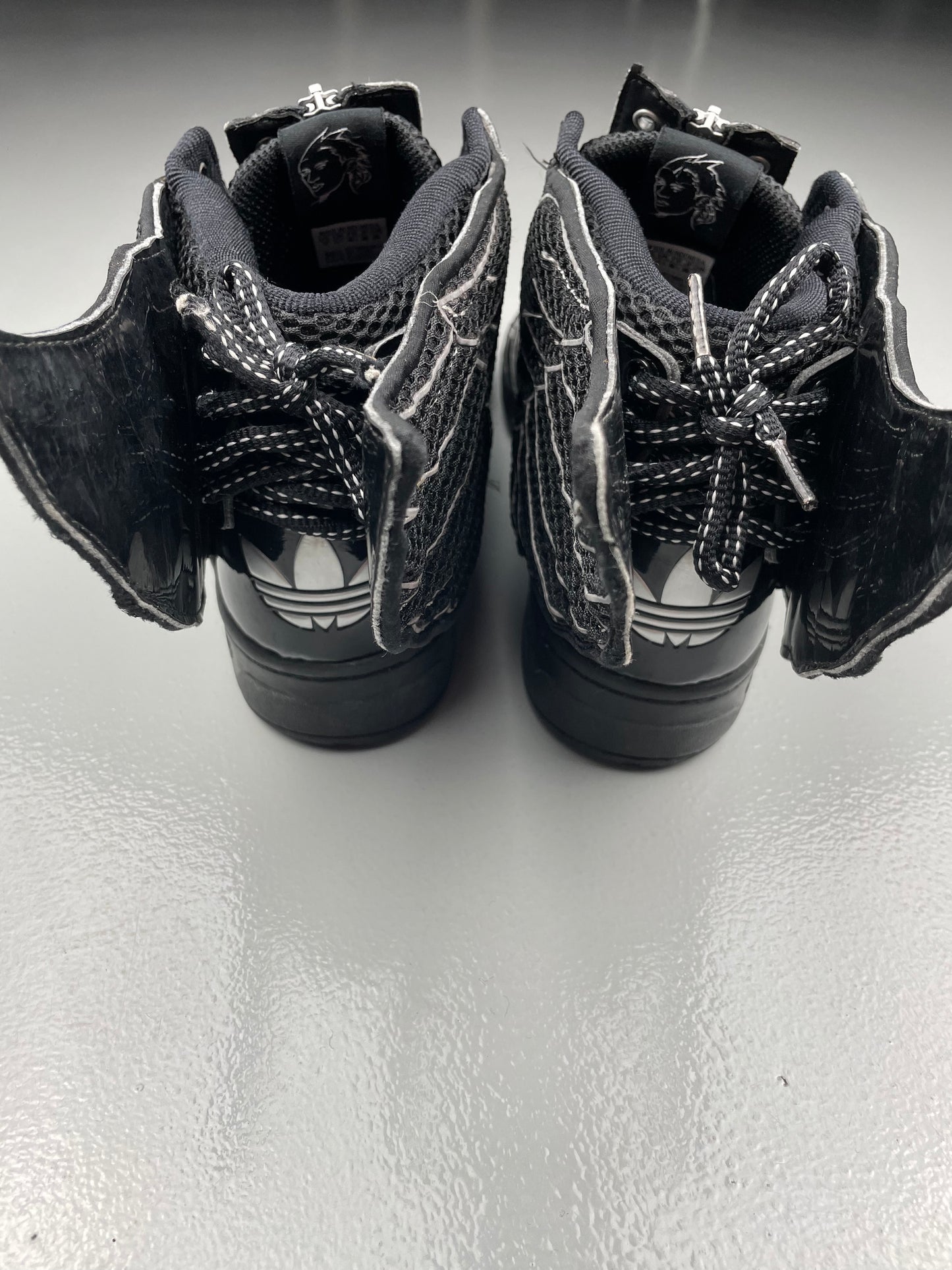 adidas Originals by Jeremy Scott 2015 JS Wings 2.0 Mesh (black) - size 46 2/3