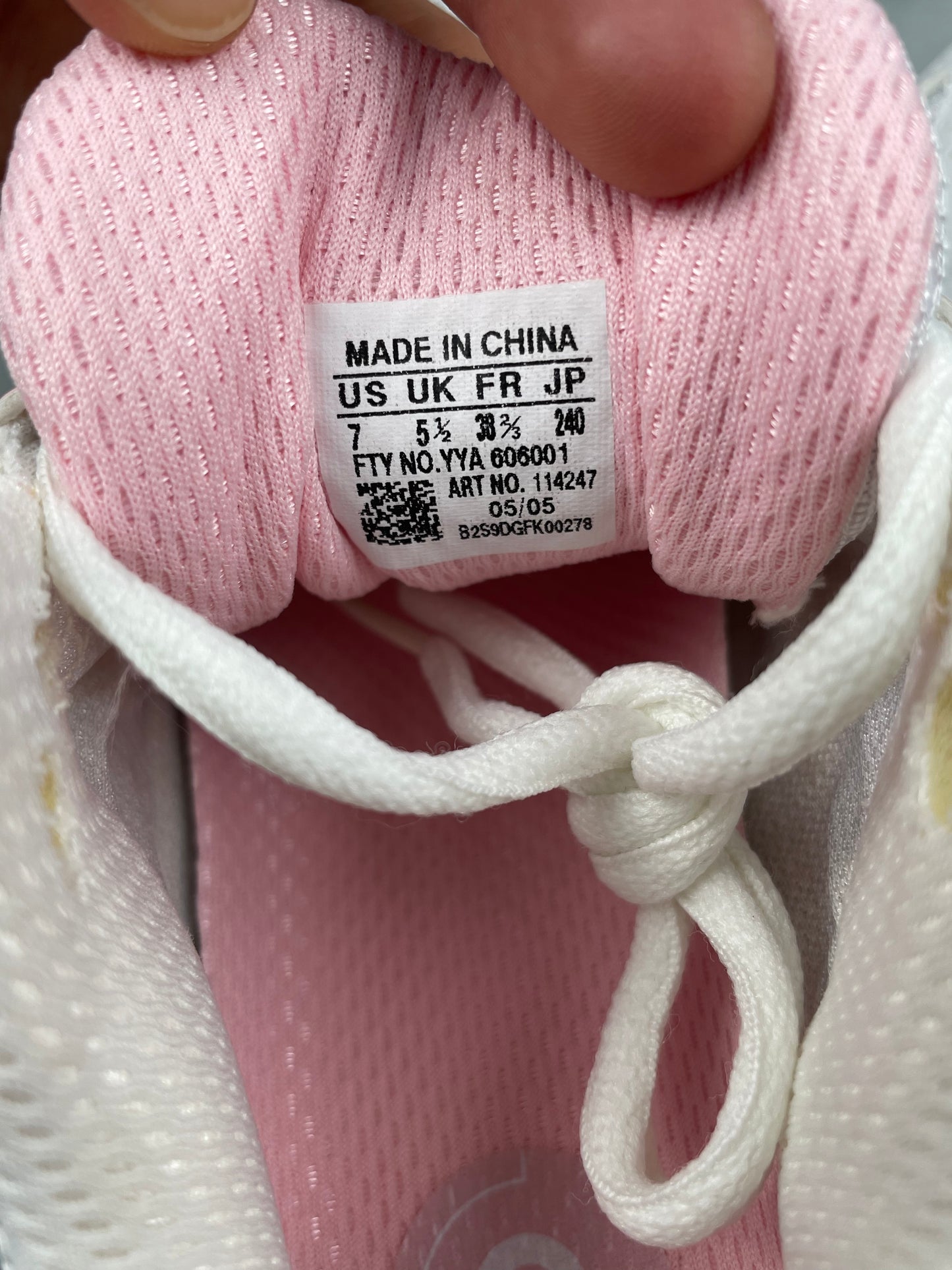 deadstock 2005 adidas a3 Cushion (white/pink) - size 38 2/3
