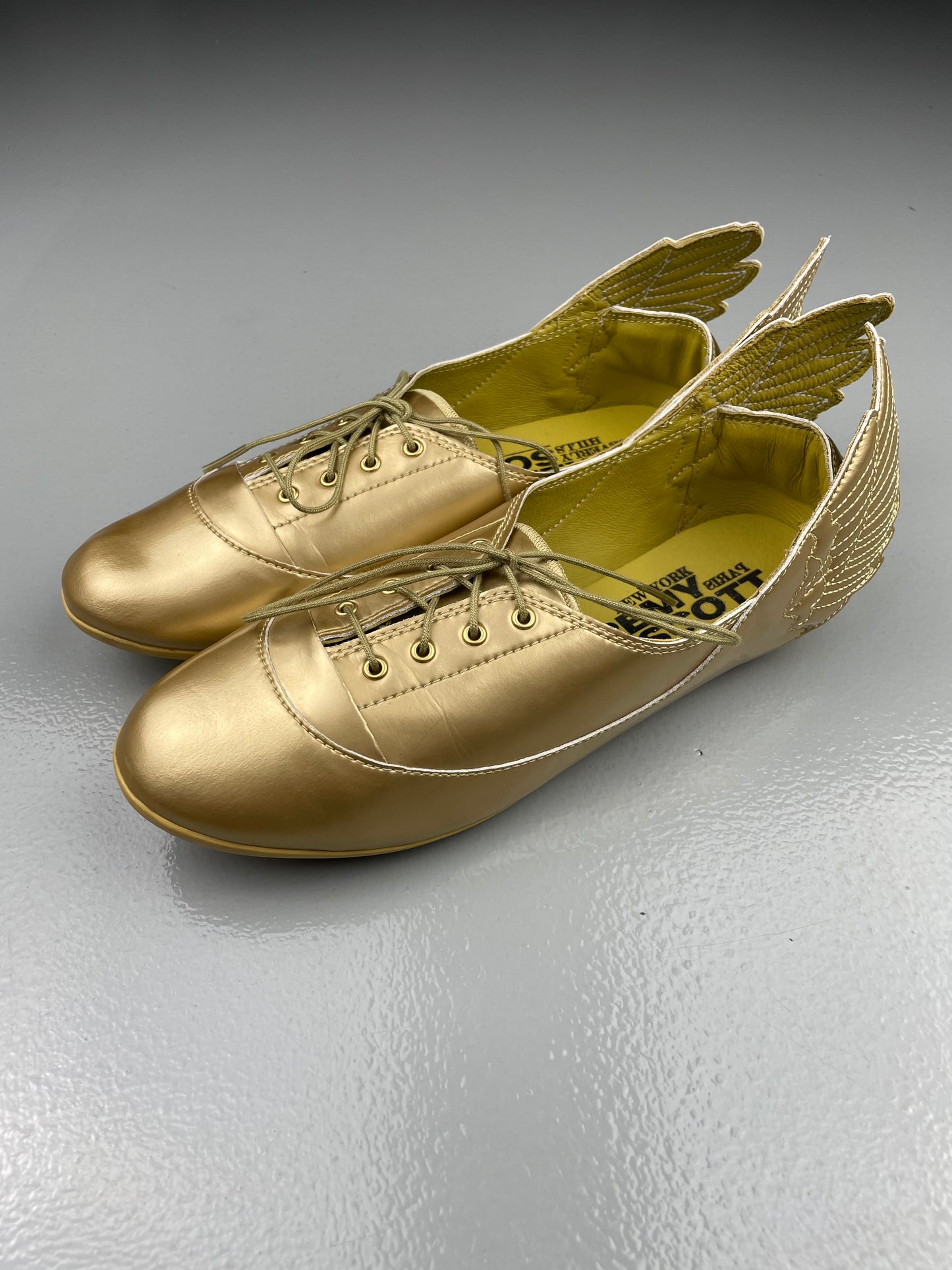 adidas Originals by Jeremy Scott S/S 2014 JS Wings Easy Five Gold - size 40