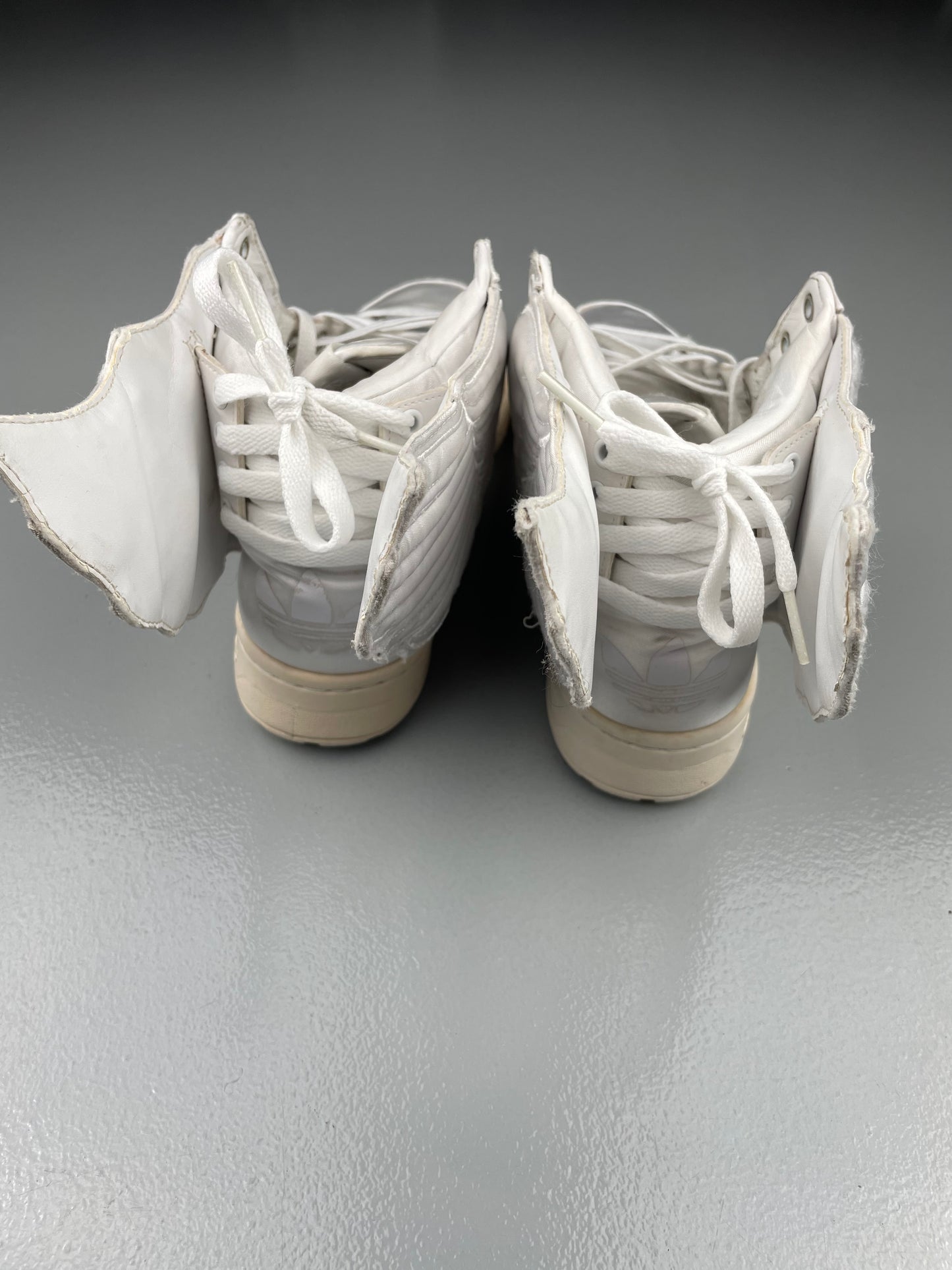 adidas X Jeremy Scott X 2NE1 - A/W 2011 - JS Wings 2.0 "Satin" - size 42