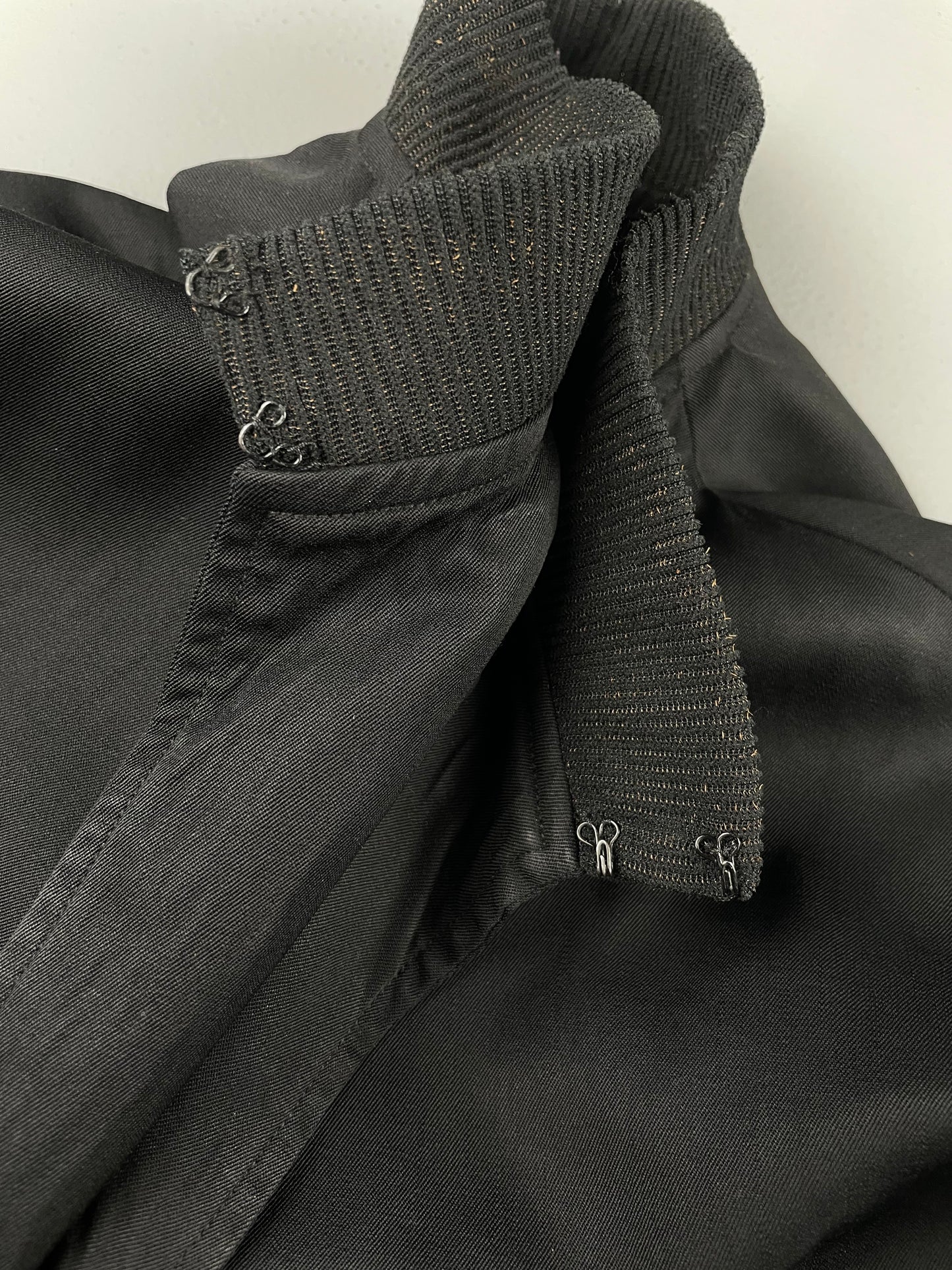 Yohji Yamamoto - (late 80's / 90-91) - cropped lightweight wool bomber