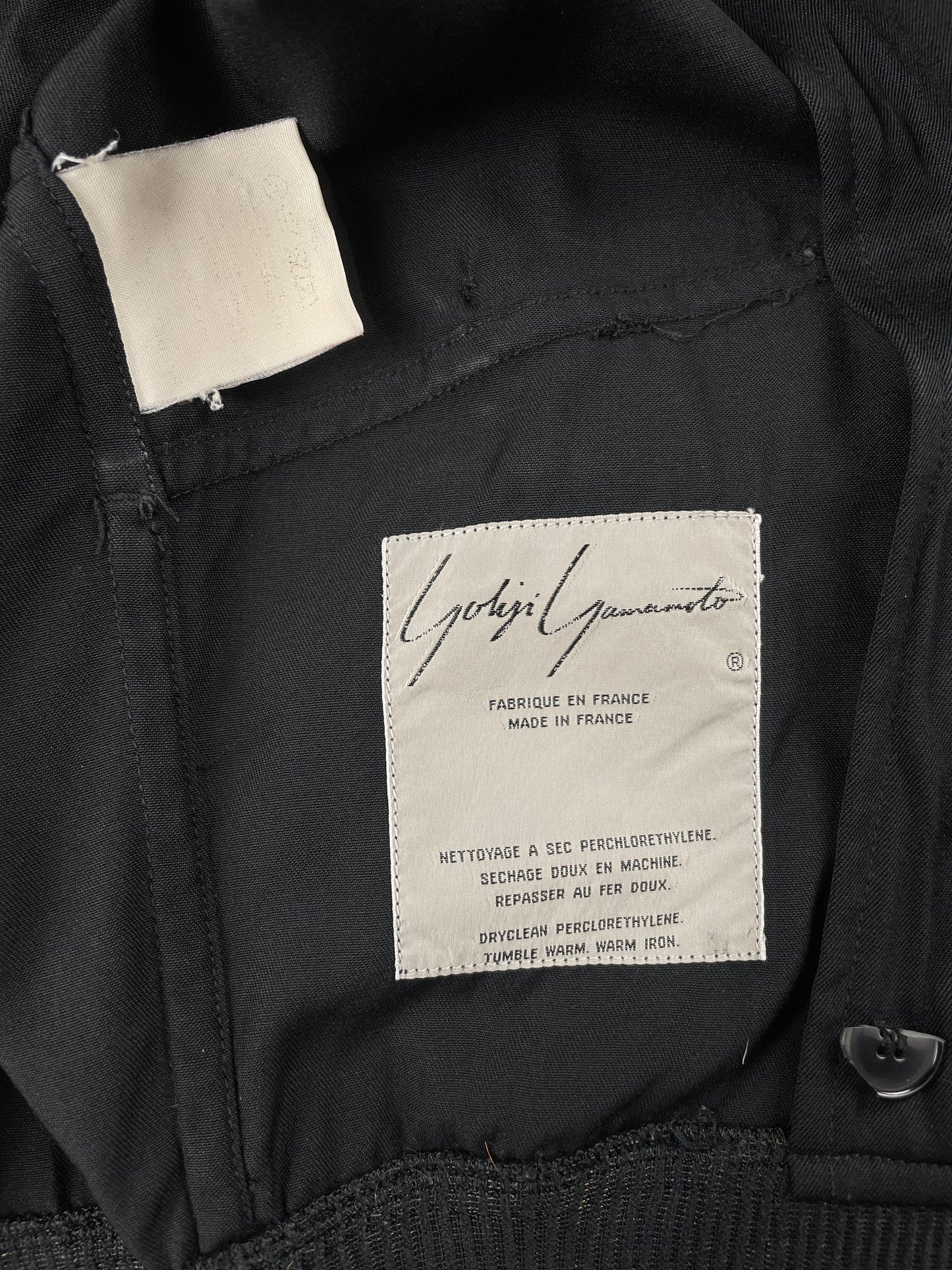 Yohji Yamamoto - (late 80's / 90-91) - cropped lightweight wool bomber