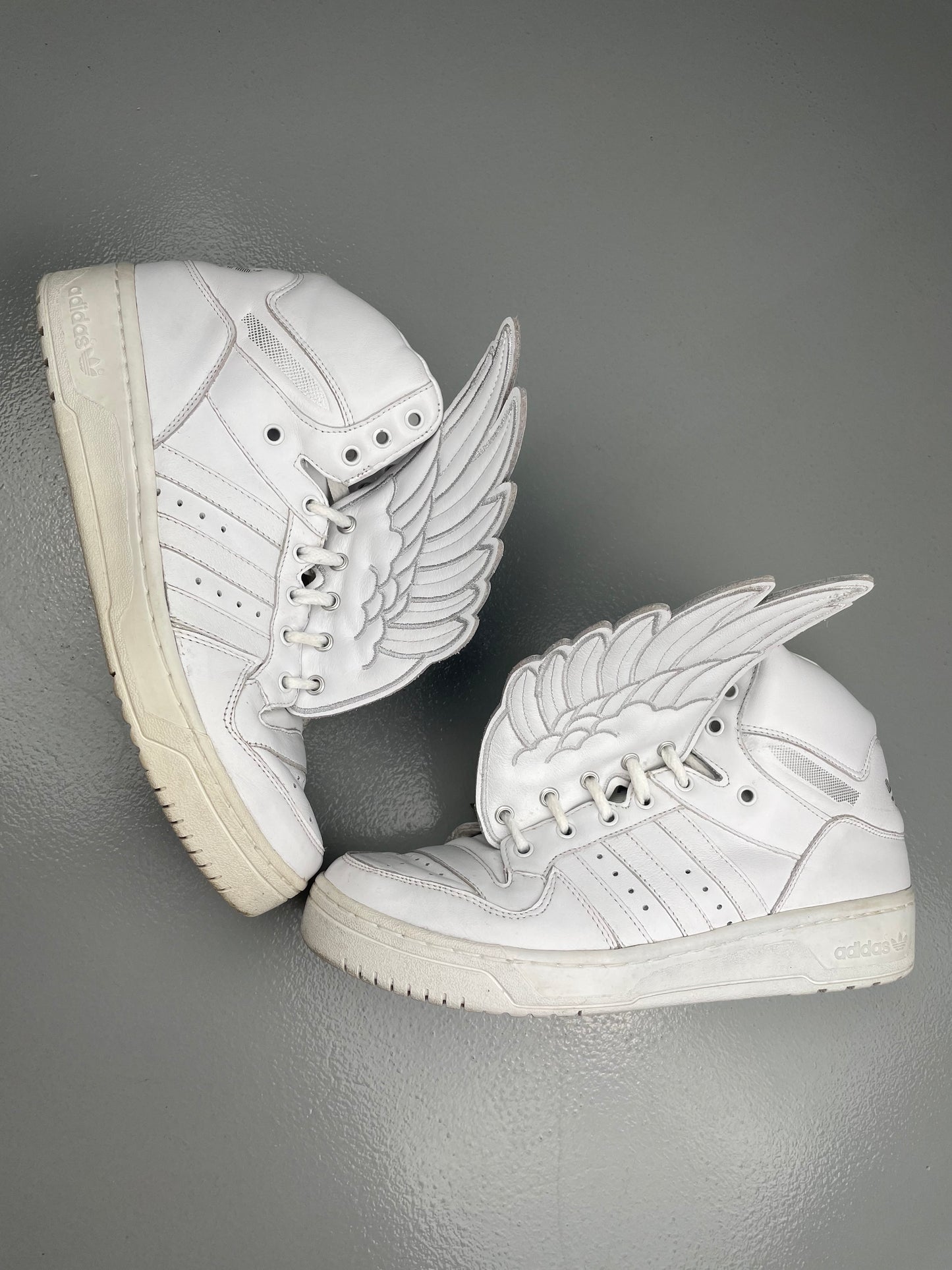 adidas Originals by Jeremy Scott 2009 JS Wings (white/silver) - size 44