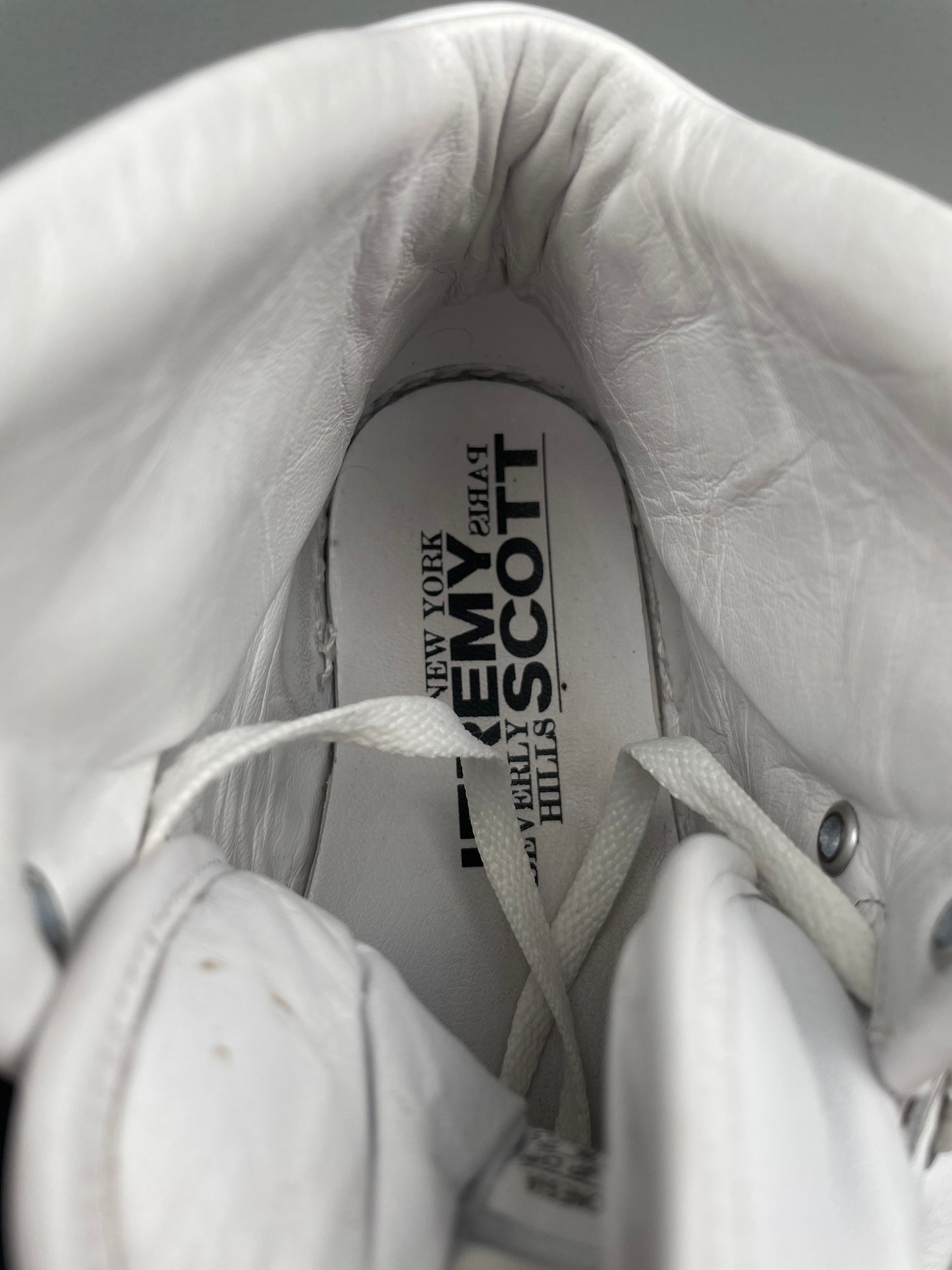 adidas Originals by Jeremy Scott 2009 JS Wings (white/silver) - size 44