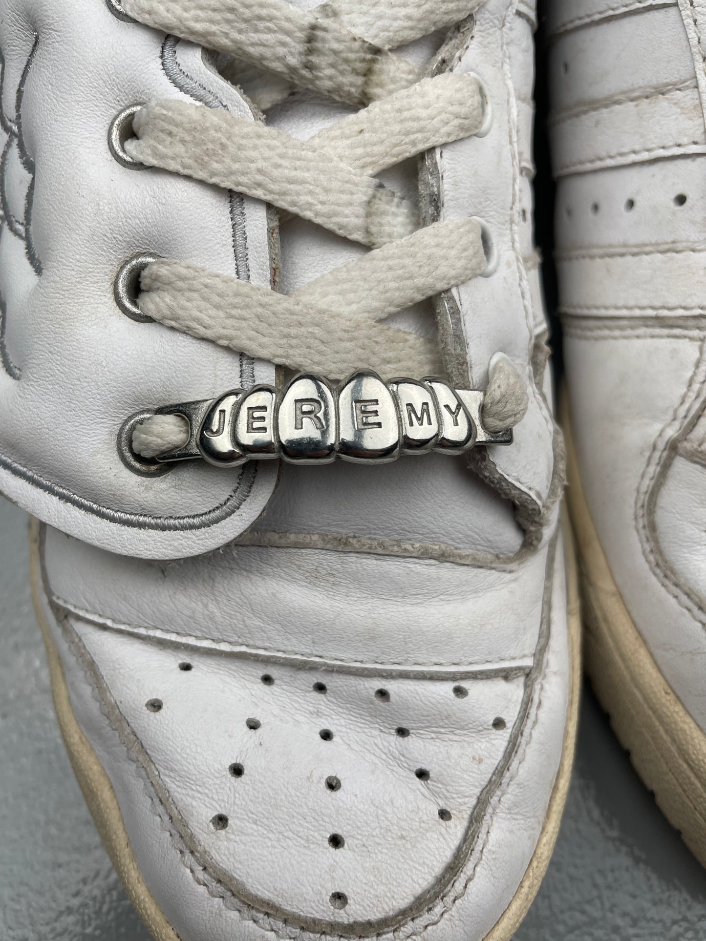 adidas Originals by Jeremy Scott S/S 2009 JS Wings 1.0 (white/silver) - size 44 2/3