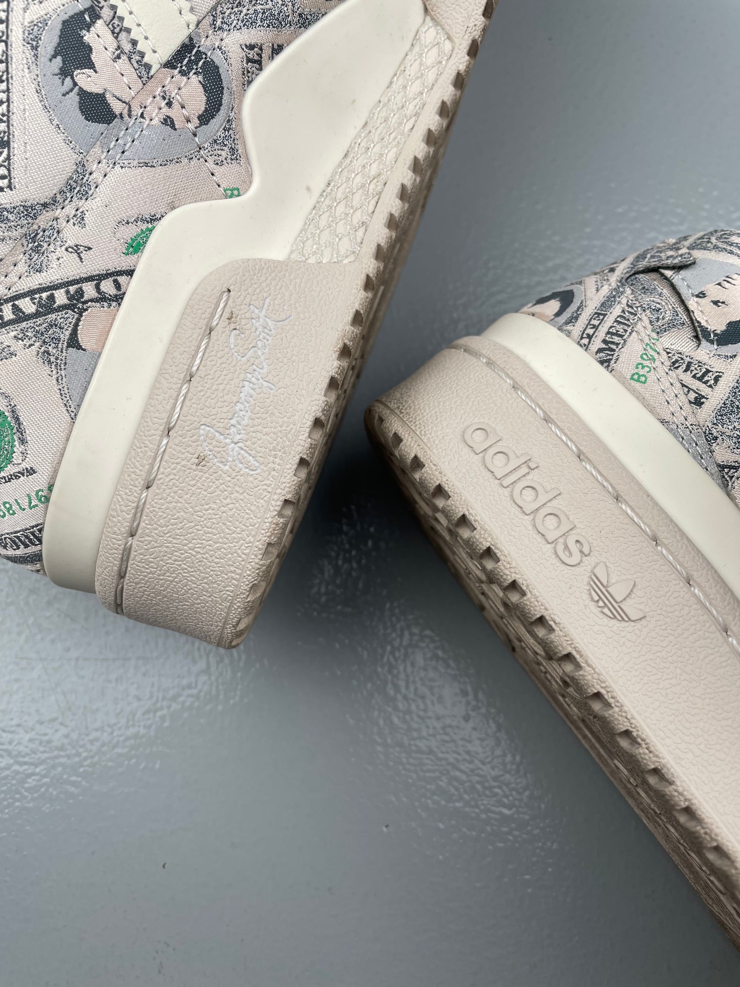 adidas Originals by Jeremy Scott 2021 JS Forum Money Lo - size 40 2/3