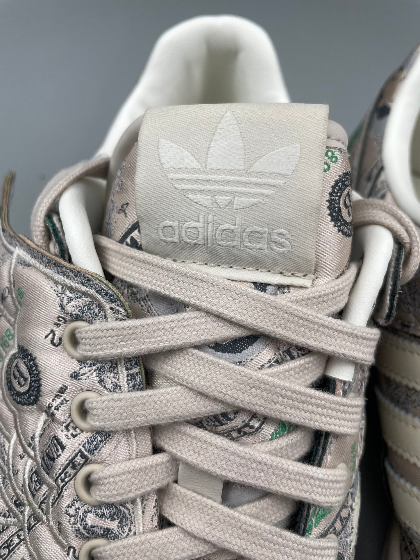 adidas Originals by Jeremy Scott 2021 JS Forum Money Lo - size 40 2/3