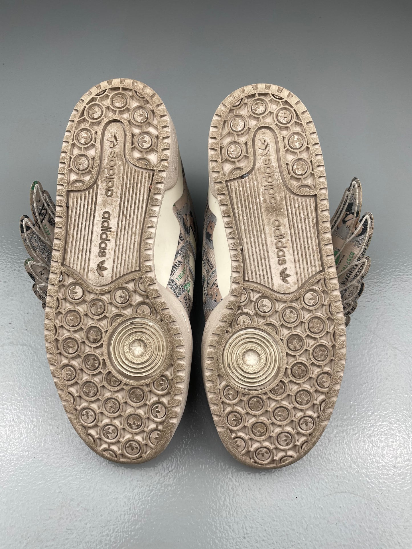 adidas Originals by Jeremy Scott 2021 JS Forum Money Lo - size 40 2/3
