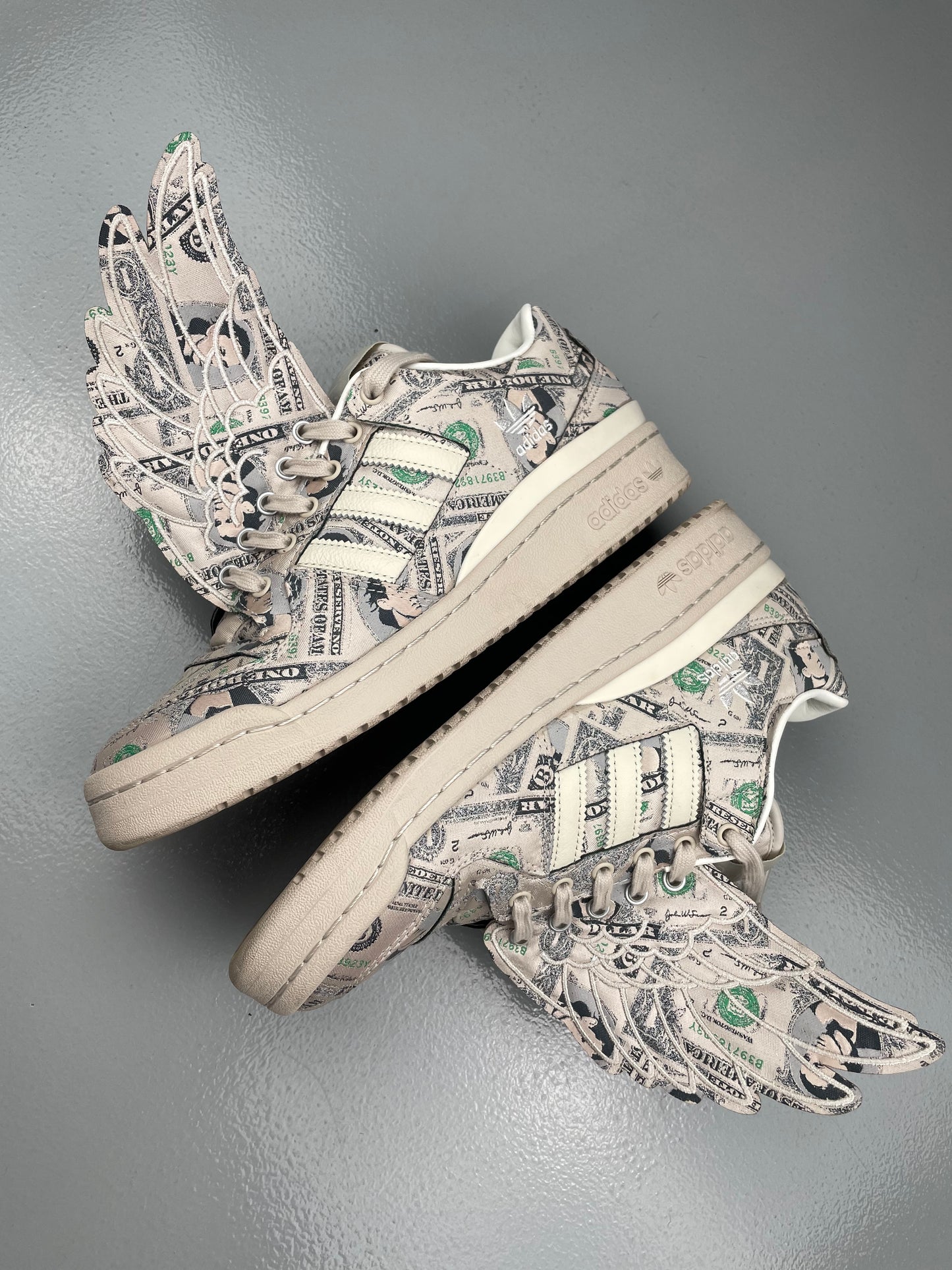 adidas Originals by Jeremy Scott 2021 JS Forum Money Lo - size 40 2/3