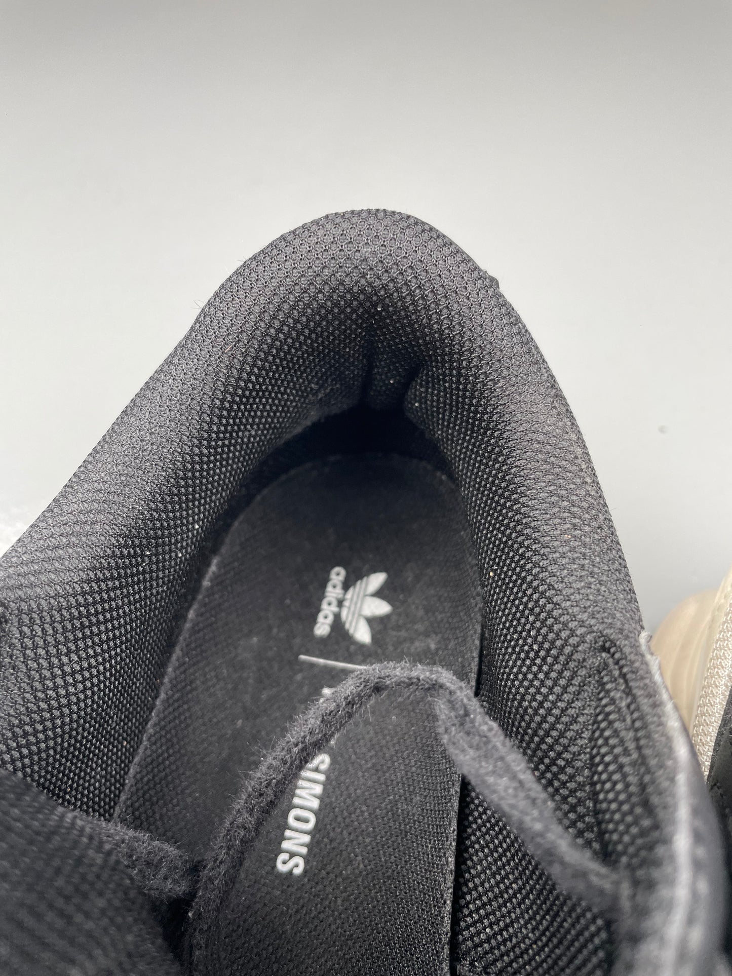 adidas X Raf Simons A/W 2018 Ozweego - size 44