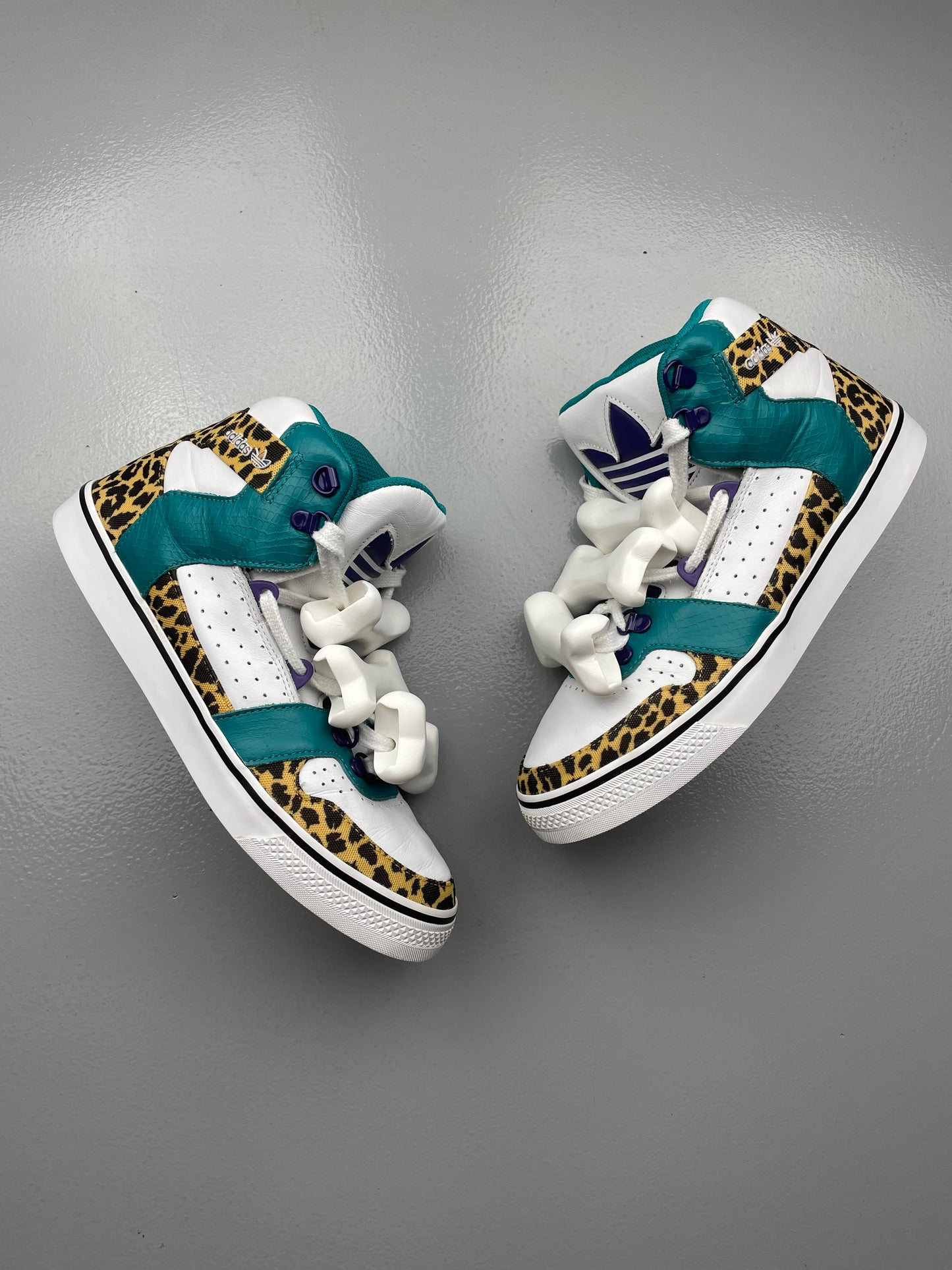adidas Originals by Jeremy Scott A/W 2011 JS Bones "OG" - size 41 1/3
