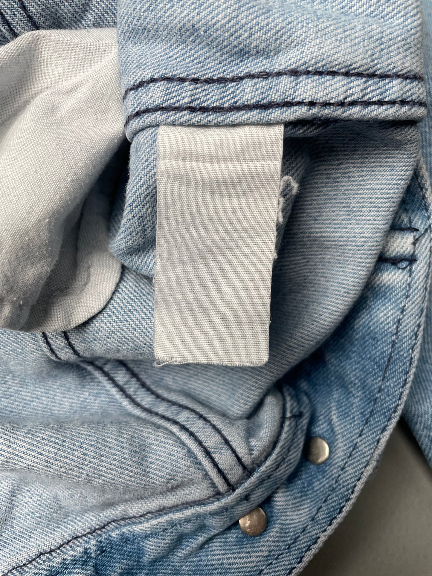 vintage Armani Jeans women's denim jacket - size 42