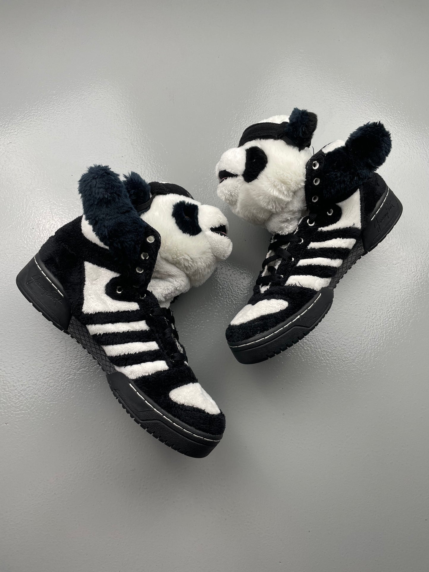 adidas Originals by Jeremy Scott A/W 2011 JS Panda Bear - size 42 2/3