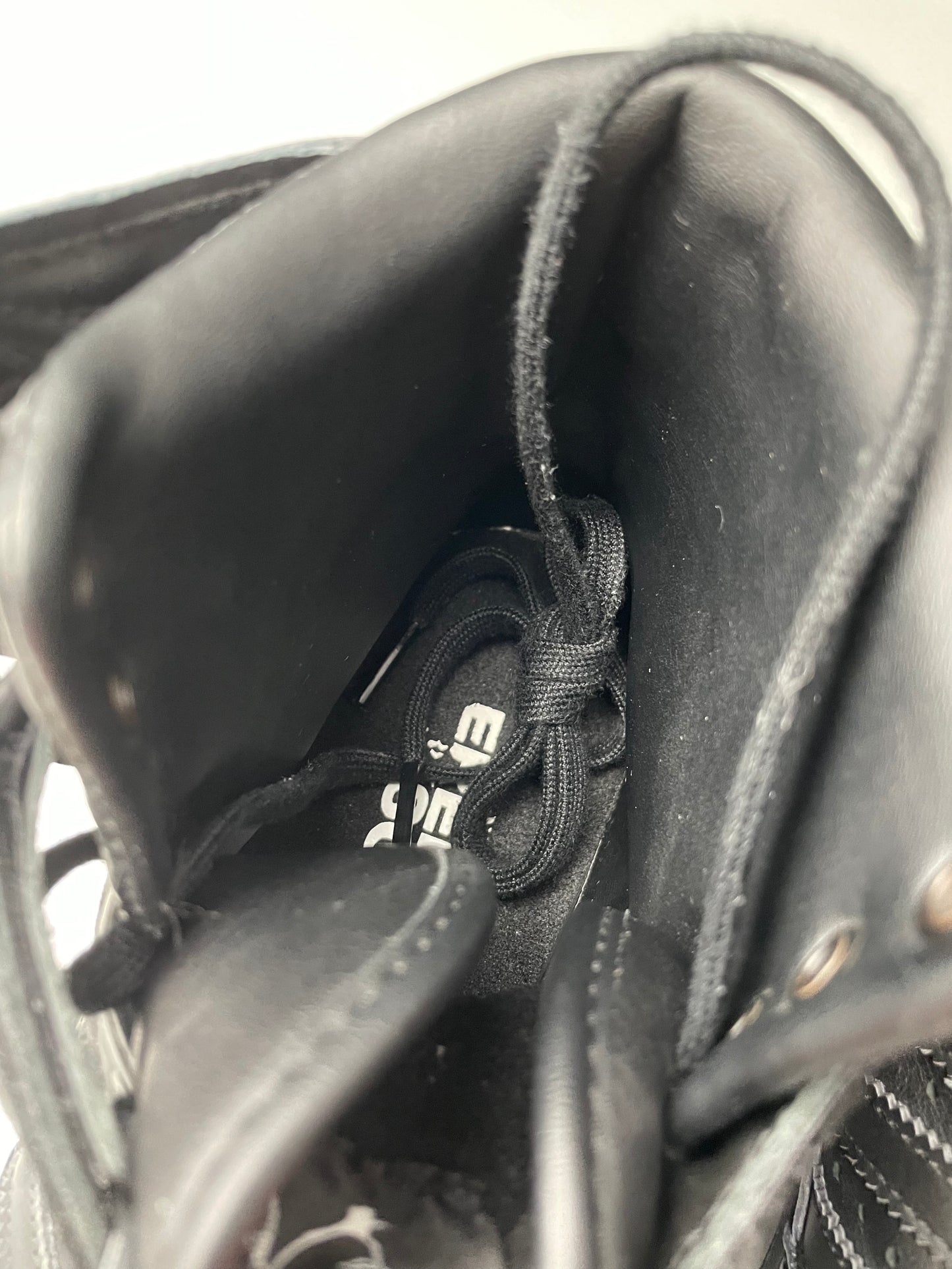 adidas Originals by Jeremy Scott 2022 JS Wings 4.0 (black) - size 42 2/3