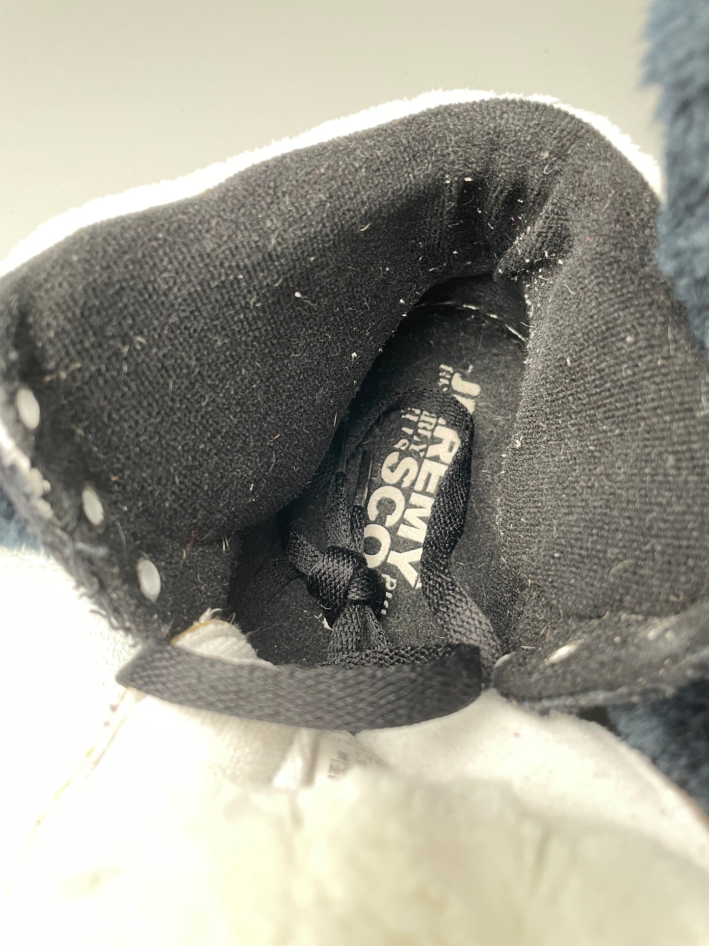 adidas Originals by Jeremy Scott A/W 2011 JS Panda Bear - size 42 2/3